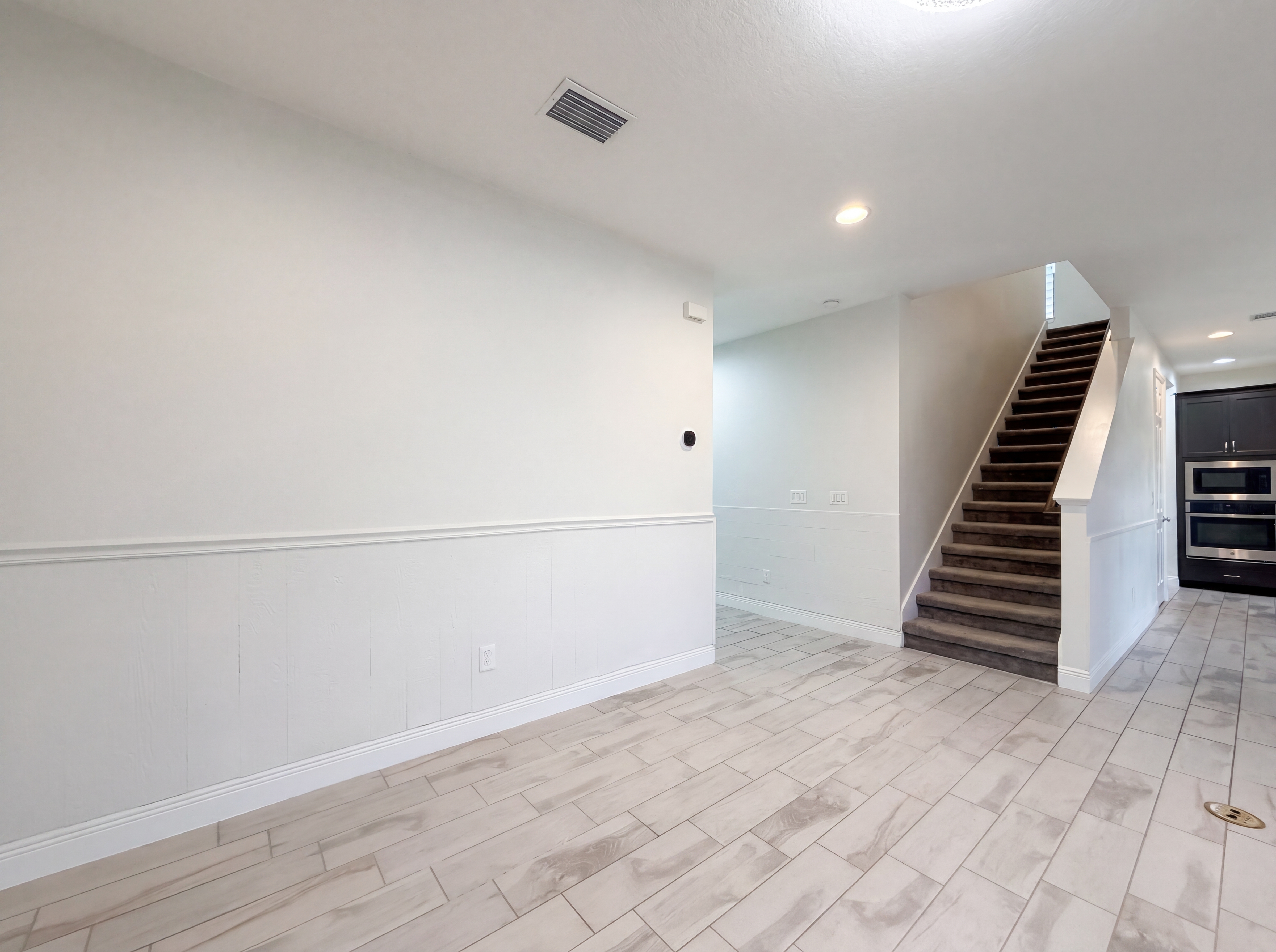 Photo 9 of 33 of 12643 Horseshoe Bend Dr, Lithia, FL
