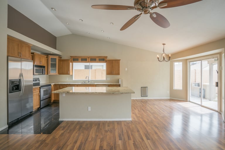 Photo 6 of 26 - 3201 W Ross Ave, Phoenix, AZ 85027