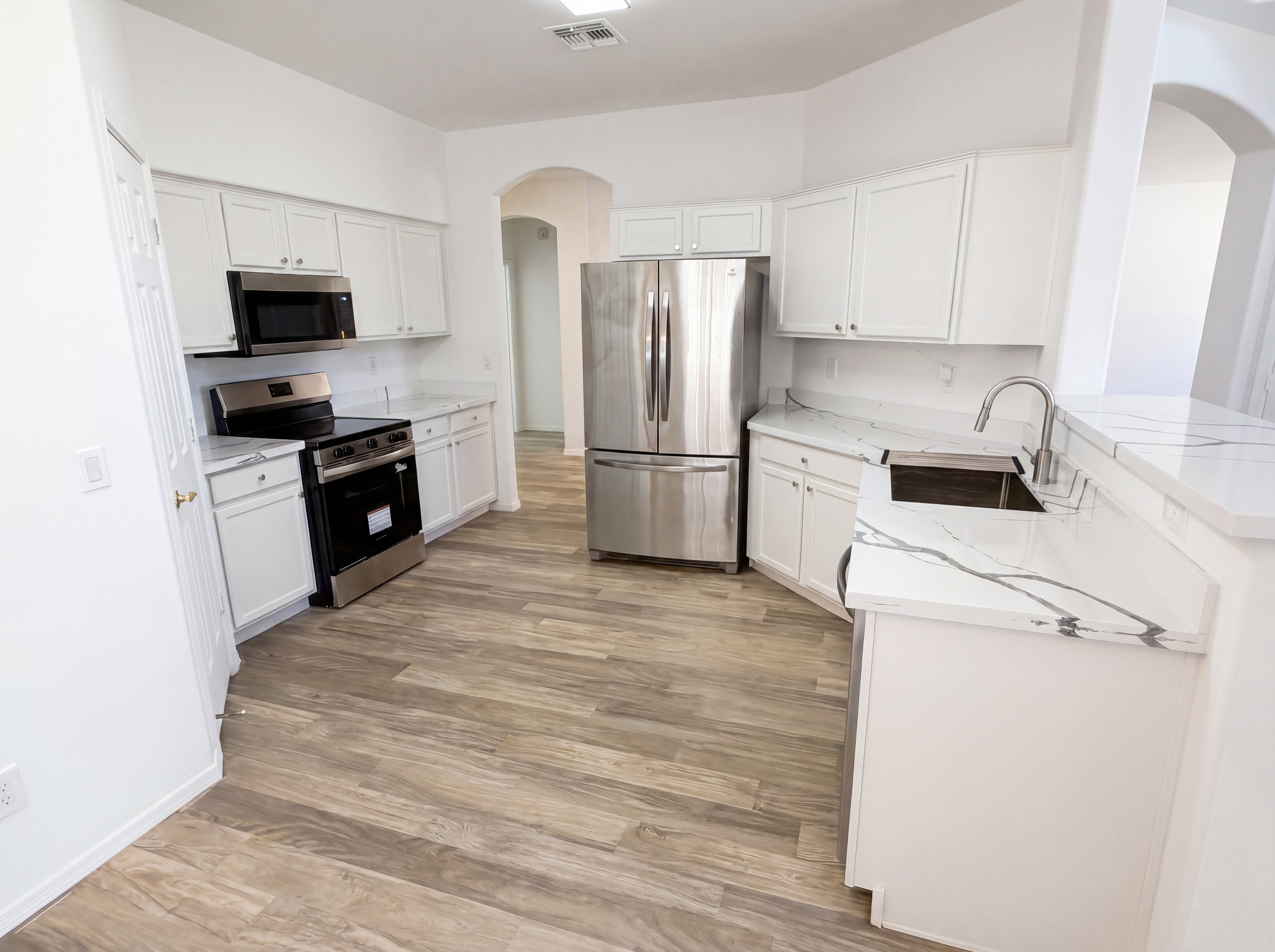 Photo 2 of 37 of 6764 W Tether Trl, Peoria, AZ
