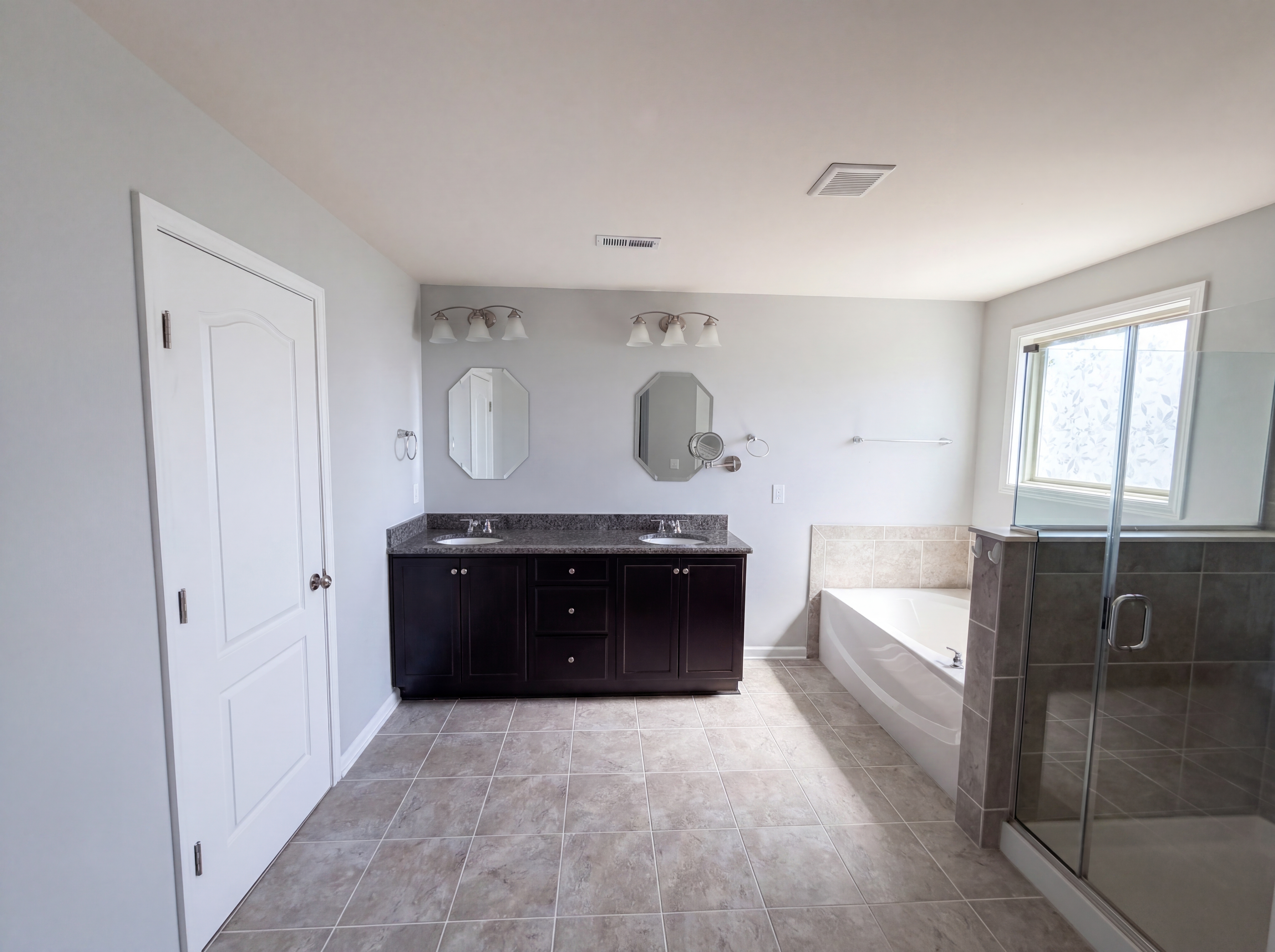 Photo 10 of 23 of 1305 Ivey Grove Ct, Fuquay Varina, NC