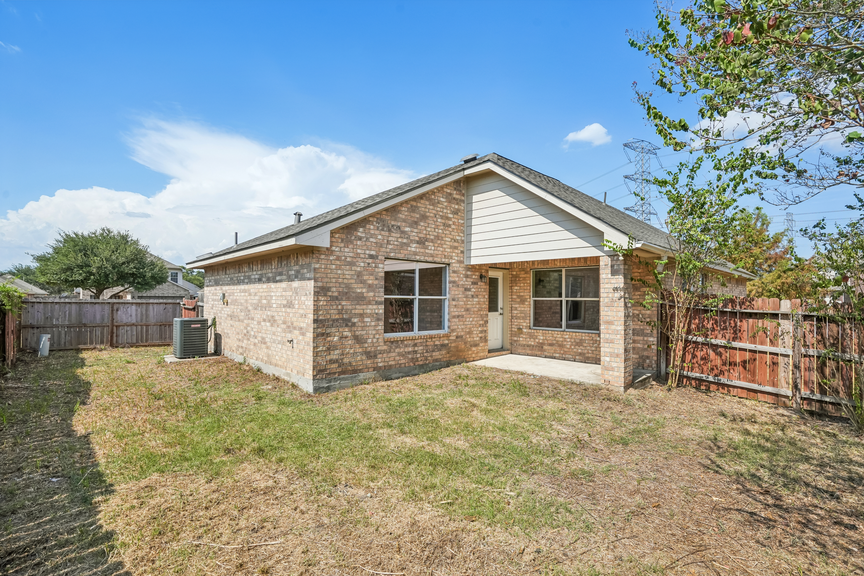 Photo 35 of 37 of 10710 Laurelton Ct, Humble, TX