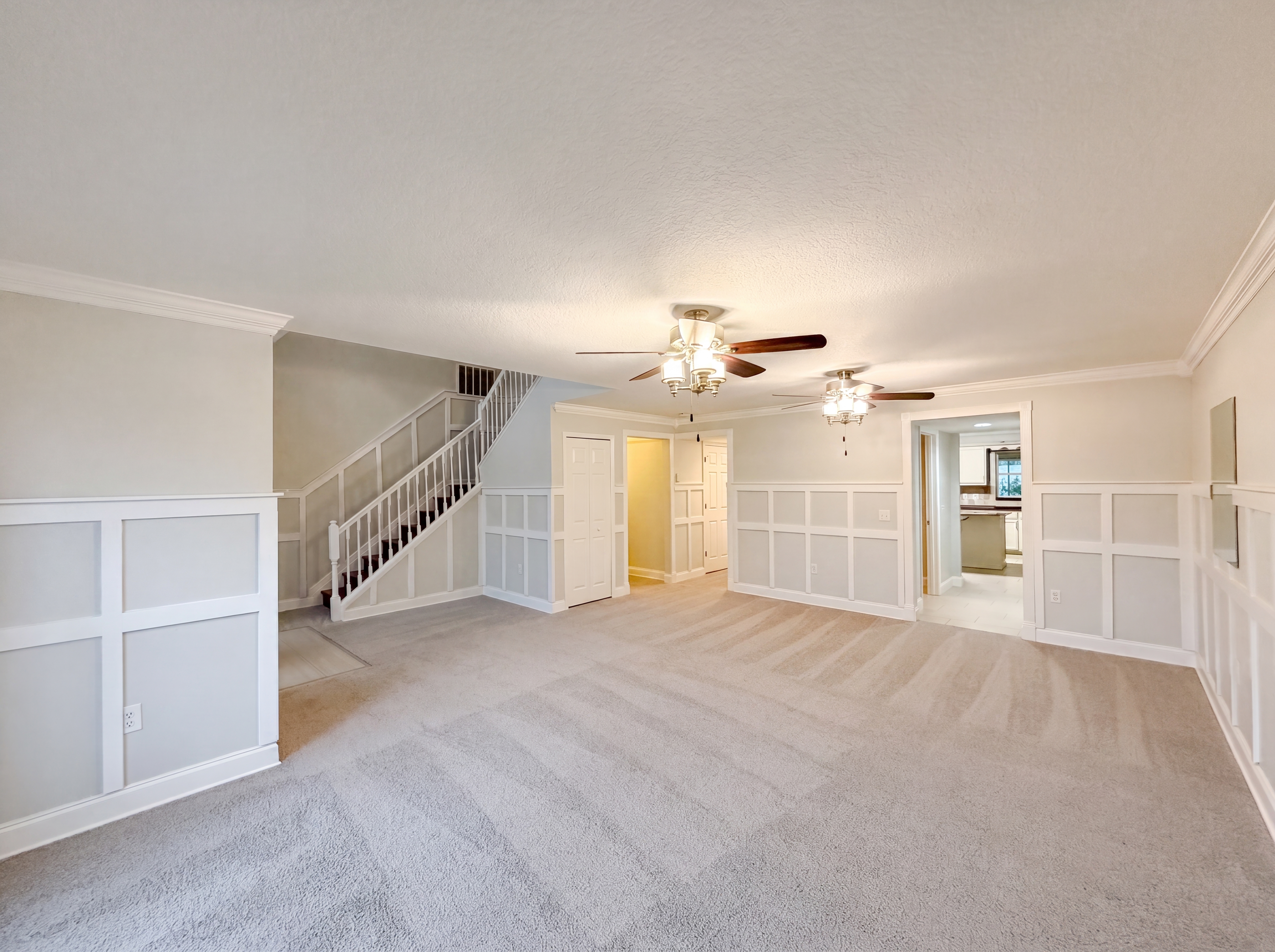 Photo 3 of 26 of 3312 White Blossom Ln, Clermont, FL