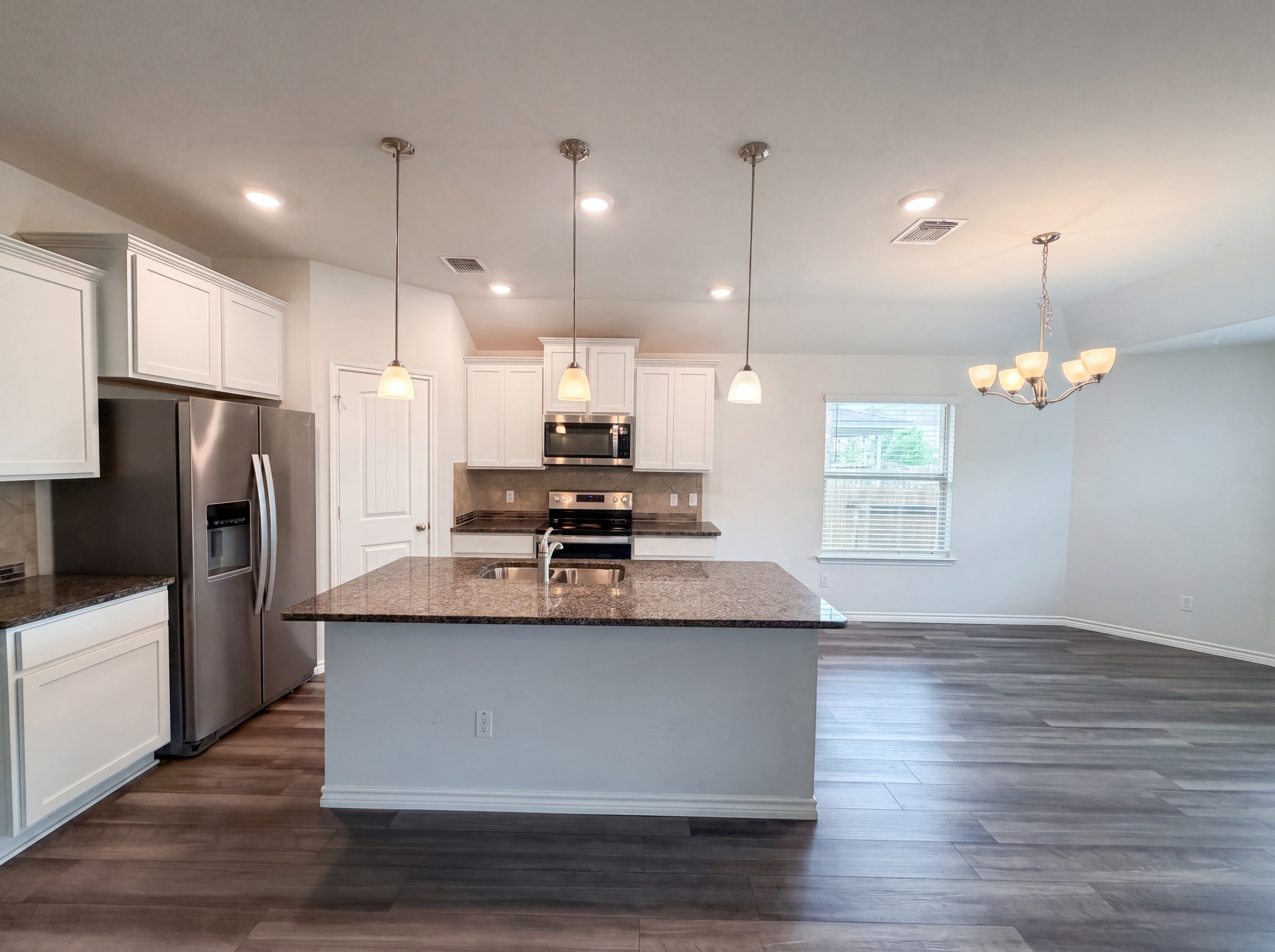 Photo 2 of 19 of 5678 Baffin Ln, Belton, TX