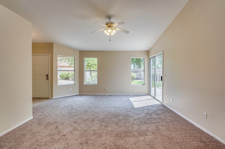 Photo 3 of 16 - 2331 S Karen Dr, Chandler, AZ 85286
