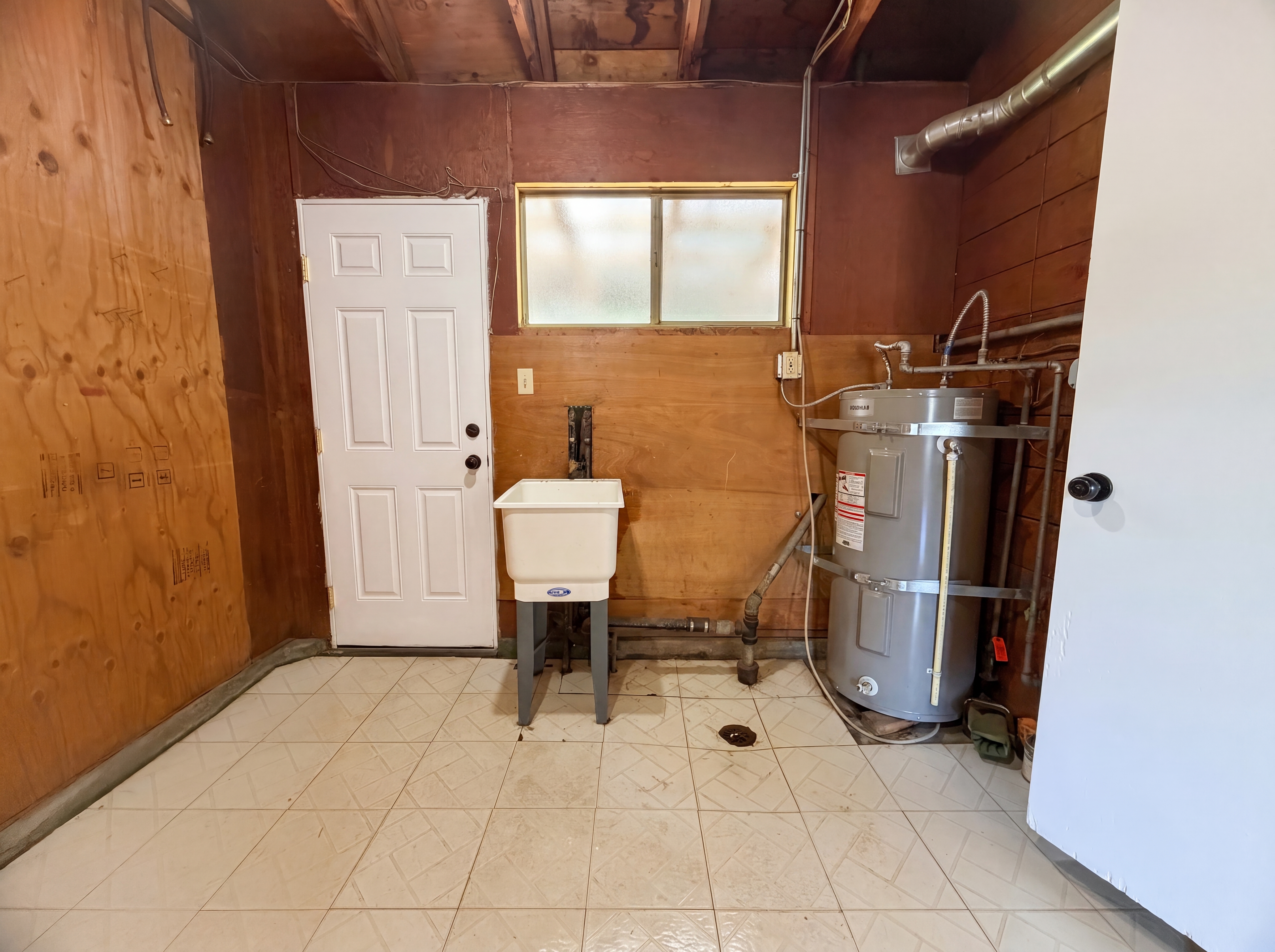 Photo 13 of 16 of 4219 SE Ellis St, Portland, OR