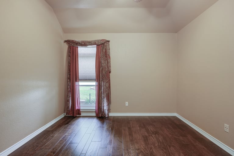 Photo 19 of 26 - 9 Red Oak Ct, Mansfield, TX 76063