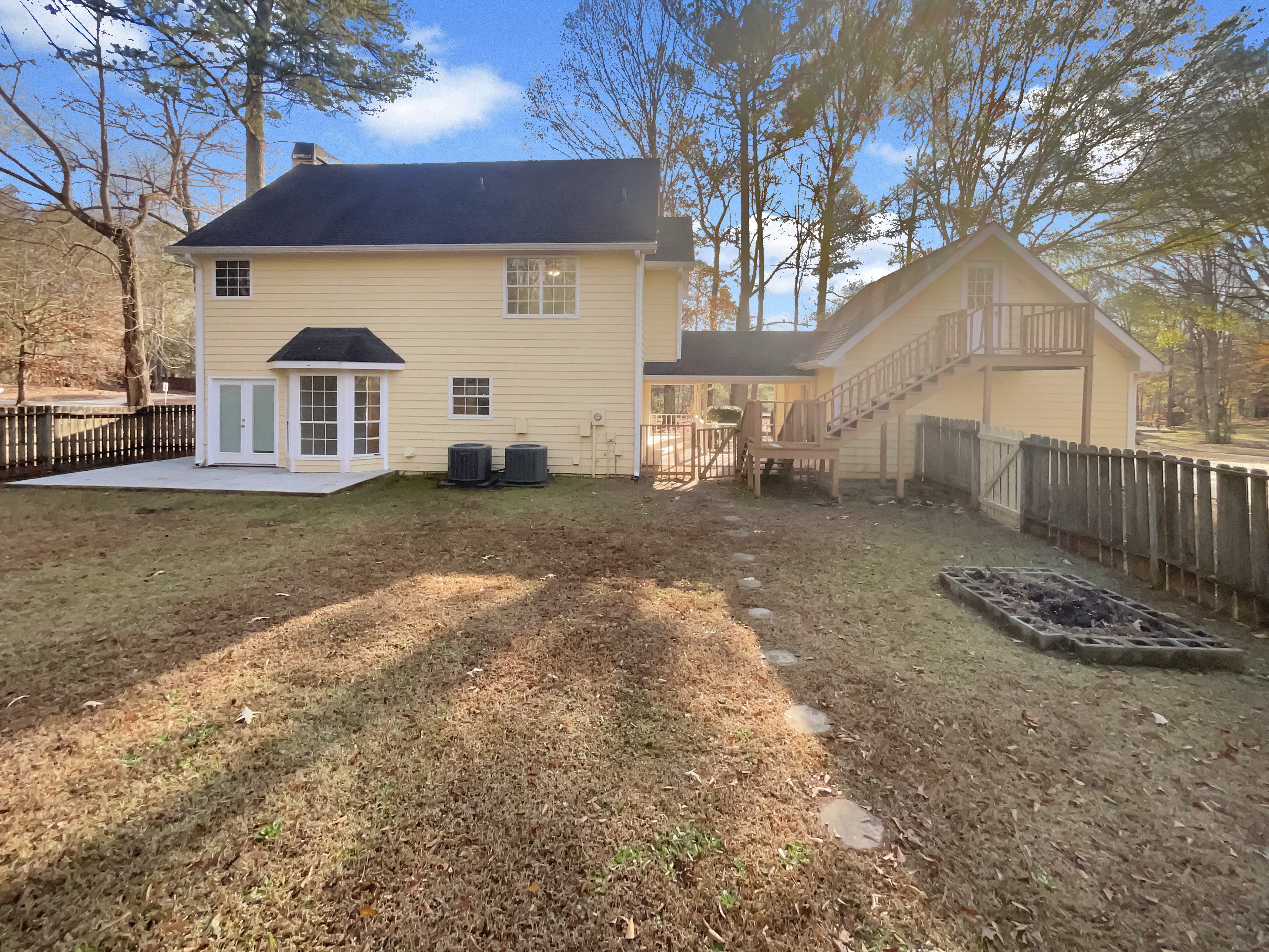 Photo 8 of 24 of 7 Barrington Ct, Sharpsburg, GA