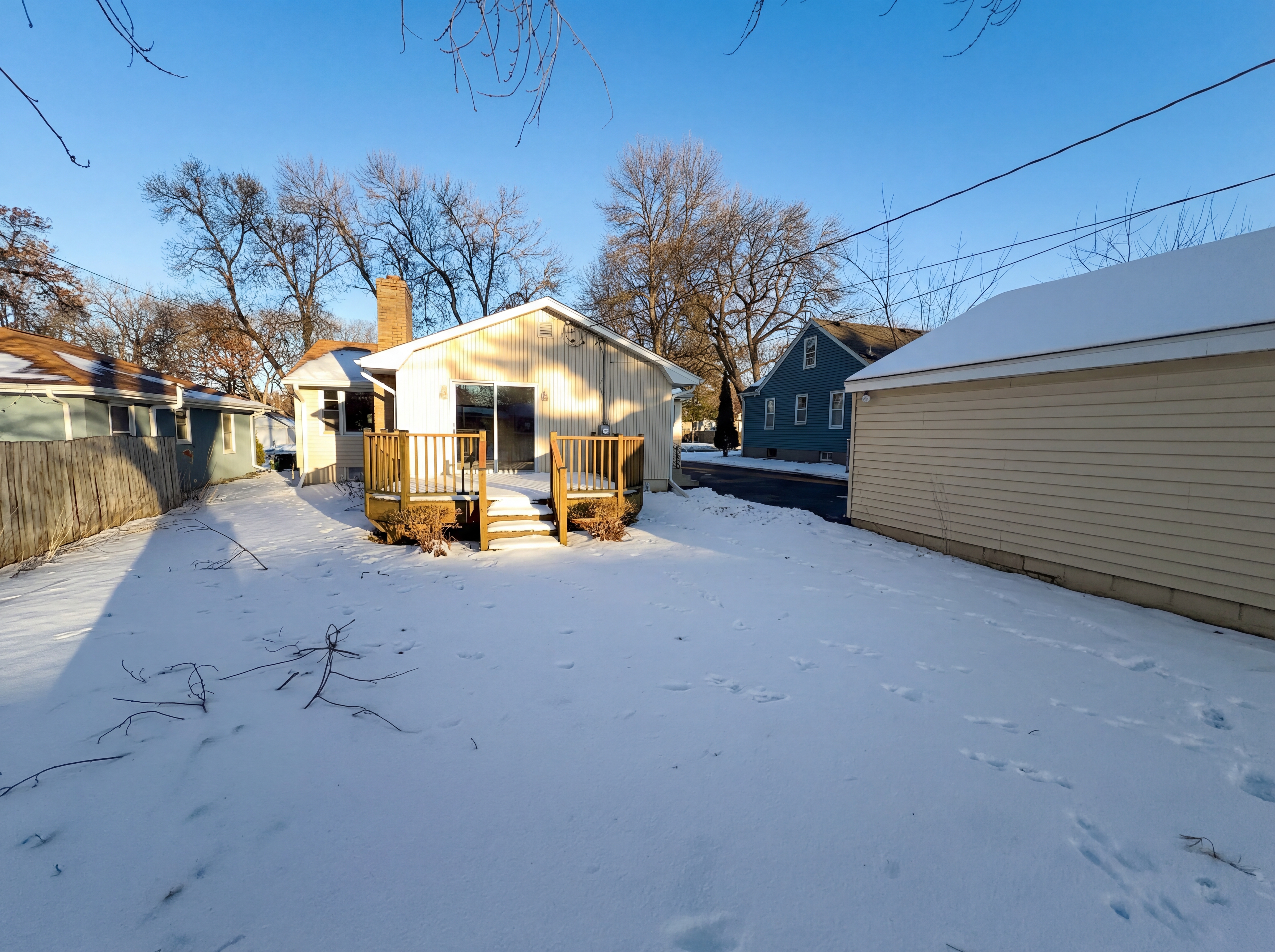 Photo 5 of 22 of 973 Bidwell St, West St. Paul, MN