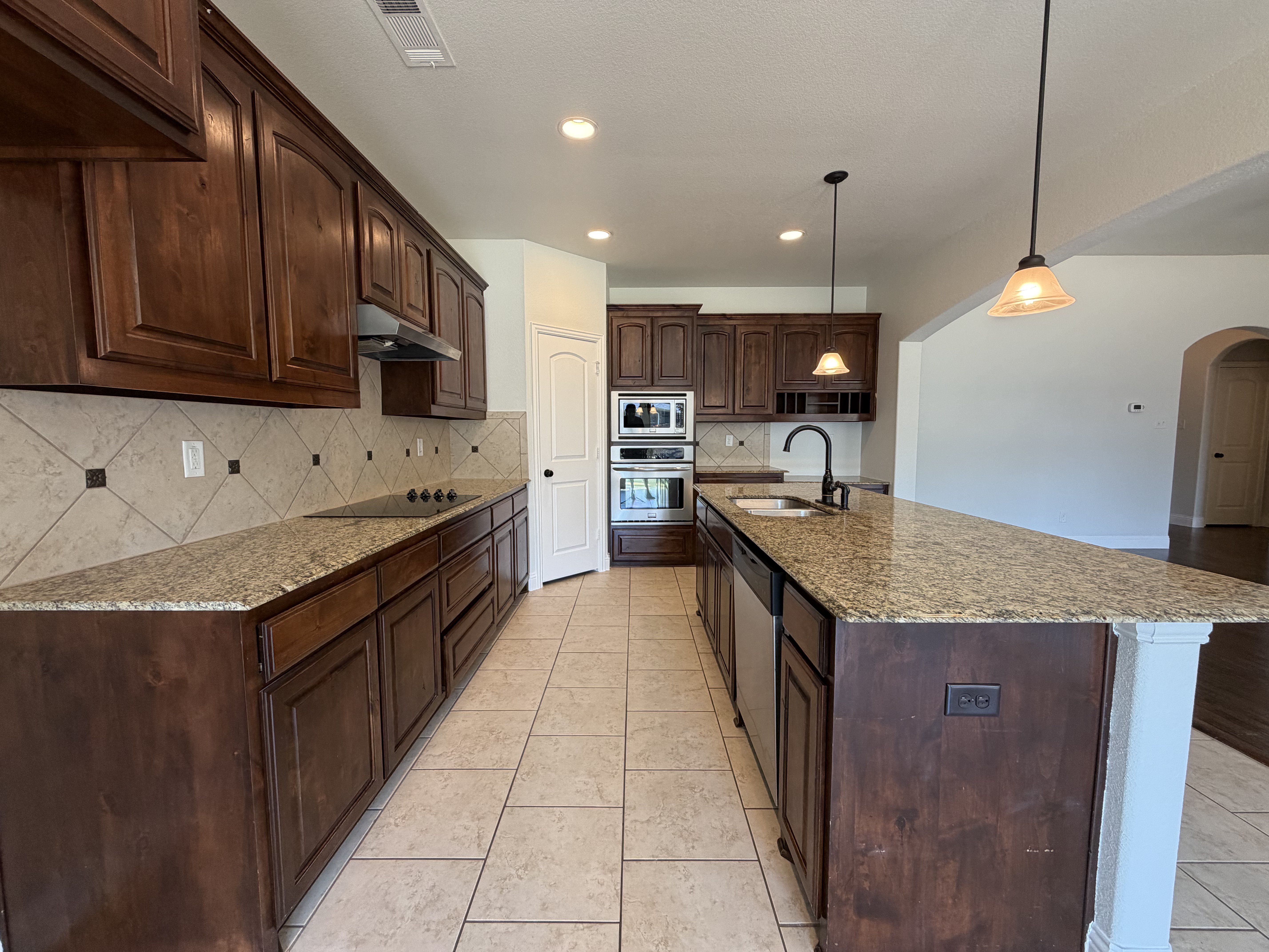 Photo 6 of 23 of 1683 St Croix St, Burleson, TX