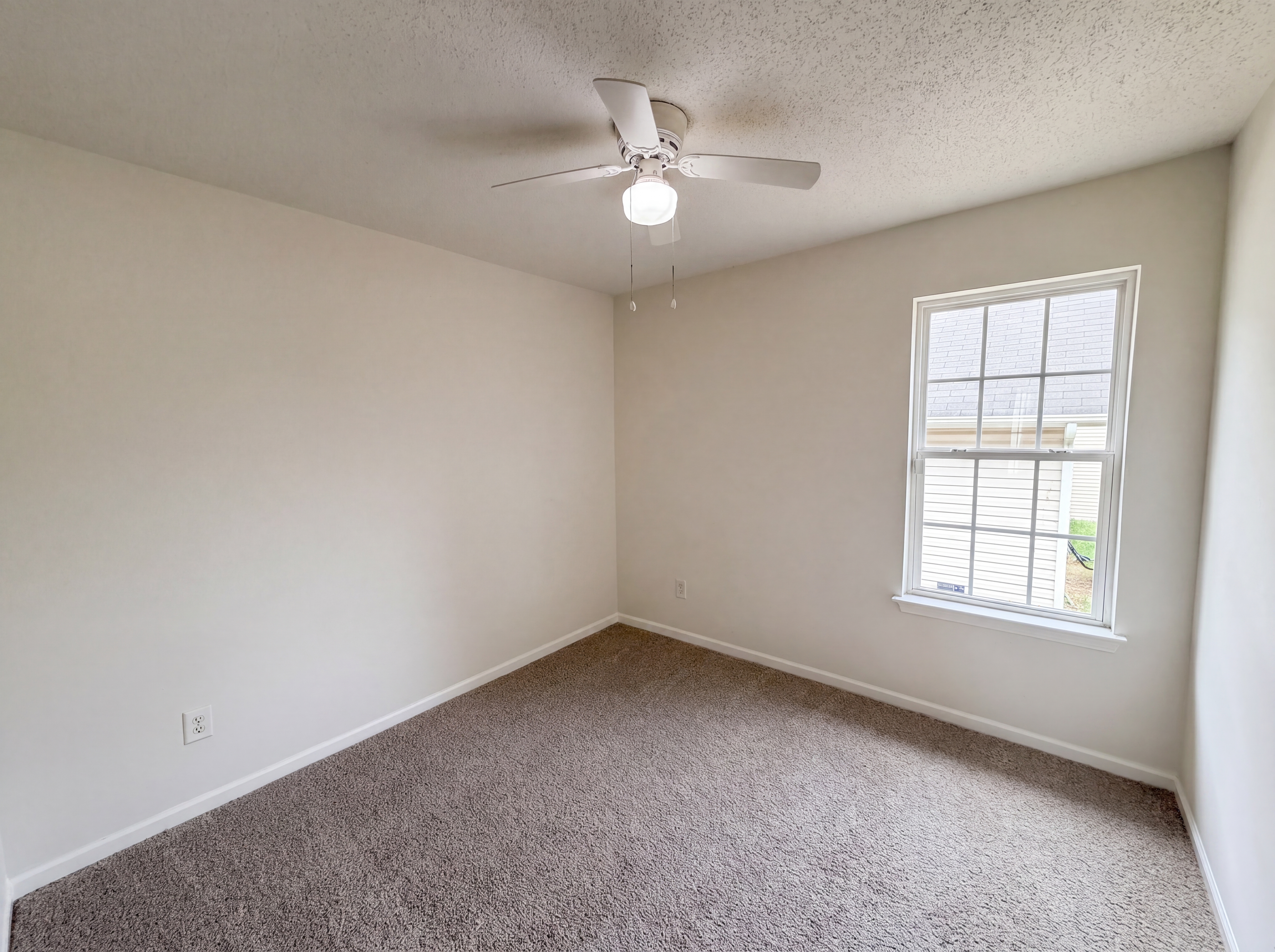 Photo 13 of 18 of 1841 Mission Oaks St, Kannapolis, NC