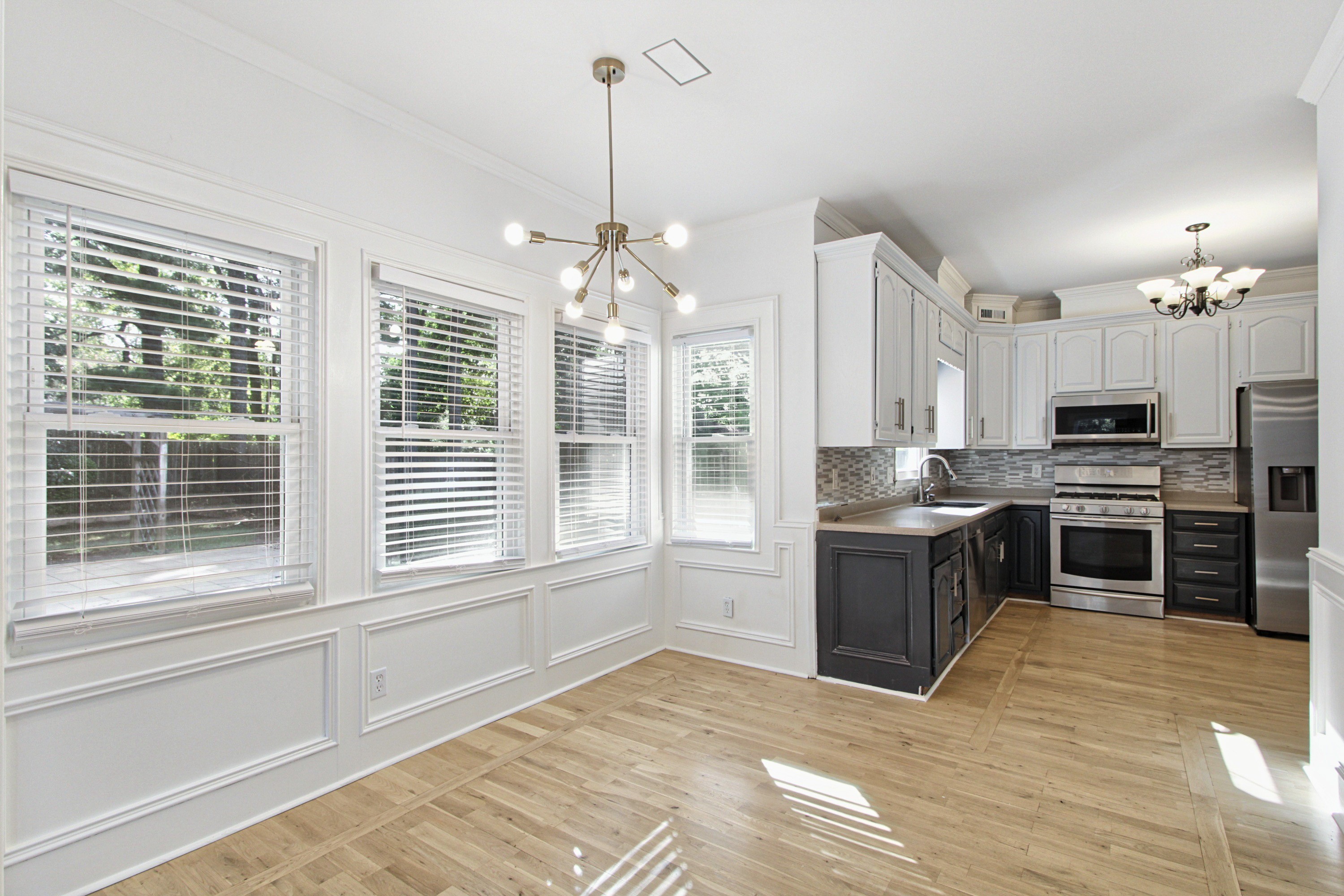Photo 8 of 54 of 945 Brandon Ridge Dr, Roswell, GA