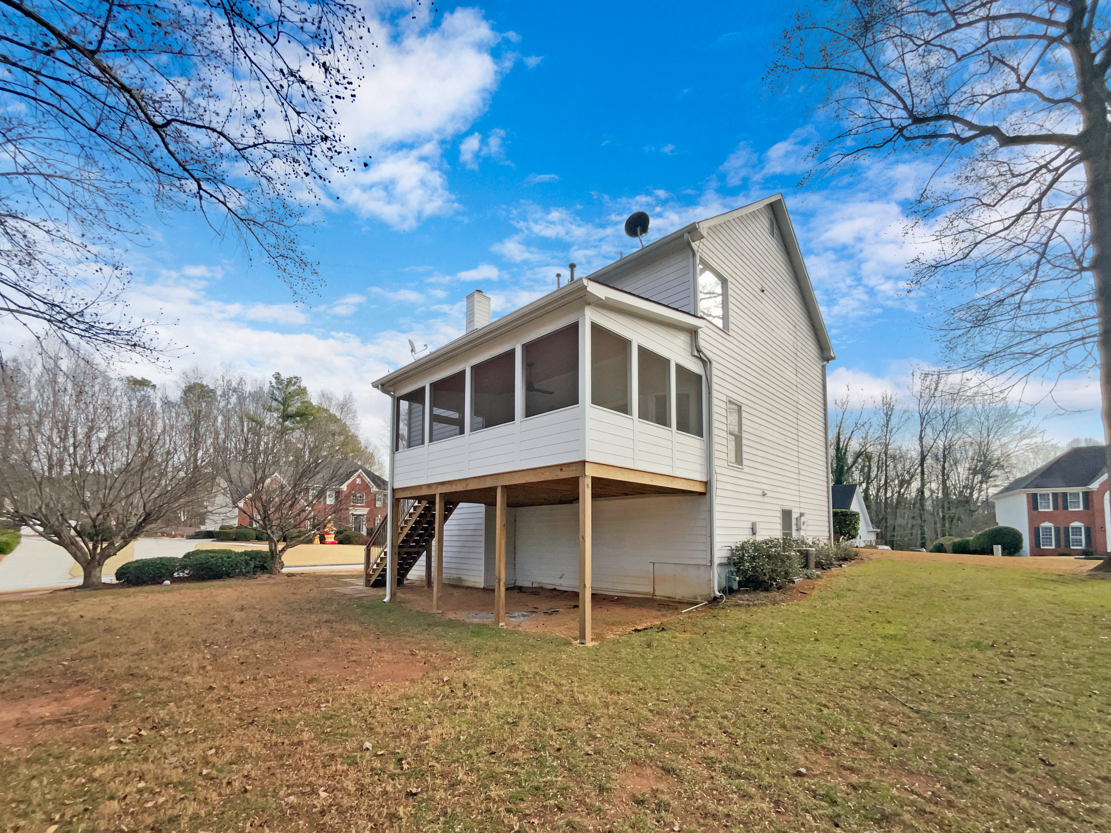 Photo 5 of 68 of 1370 Providence Dr, Lawrenceville, GA