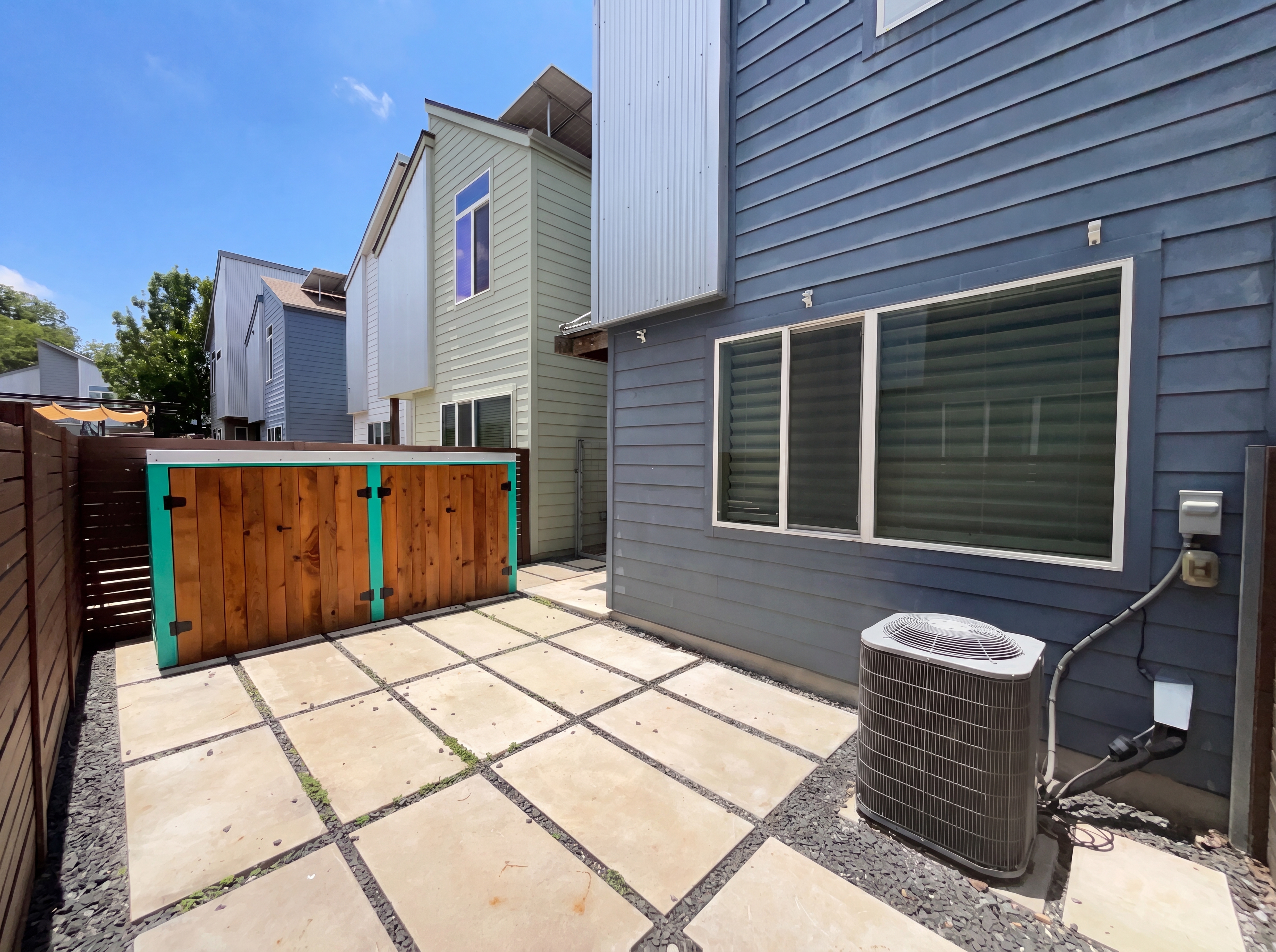 Photo 5 of 21 of 330 Clay St, San Antonio, TX