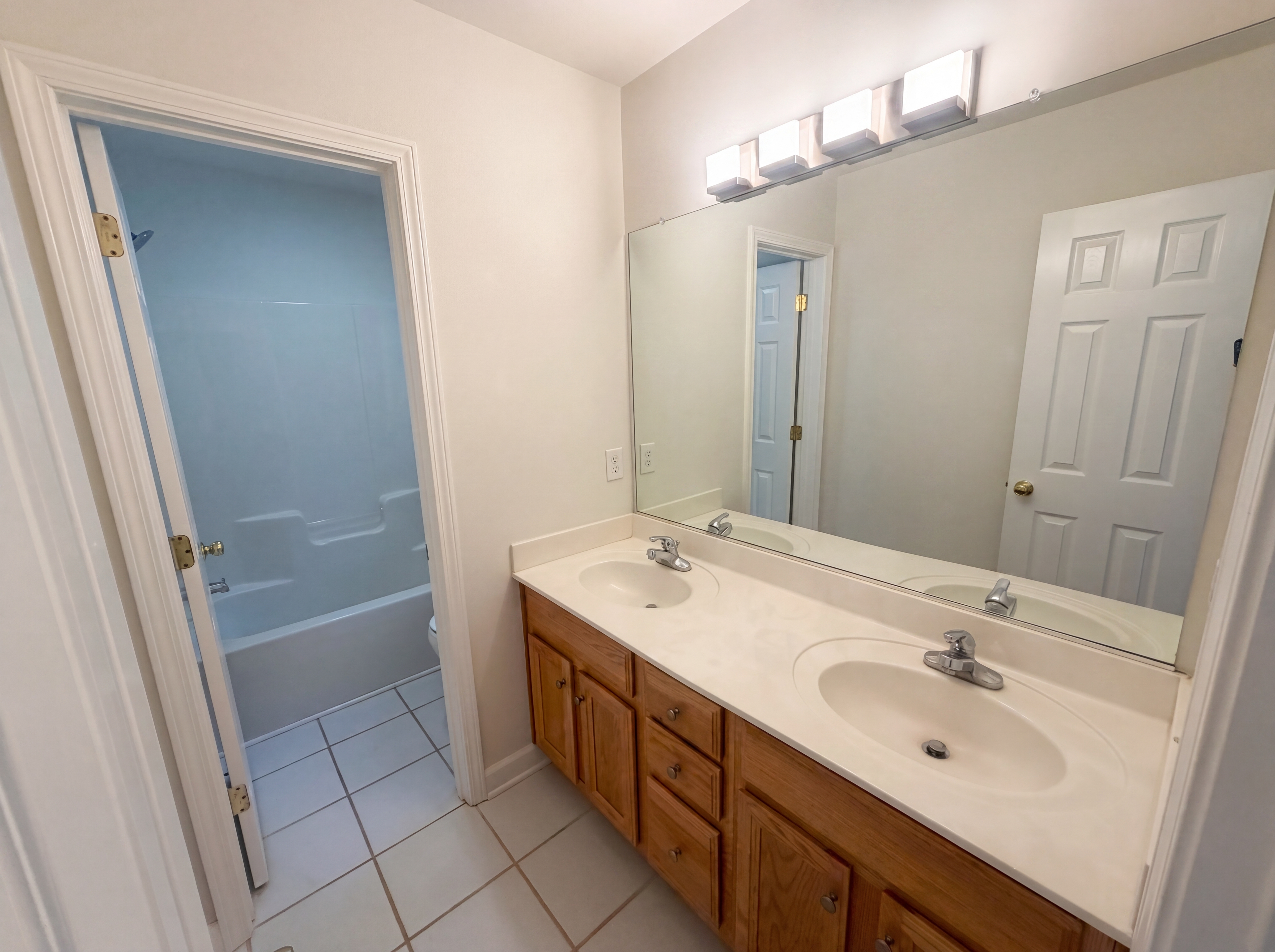 Photo 19 of 33 of 6120 Tennyson Dr, Kernersville, NC