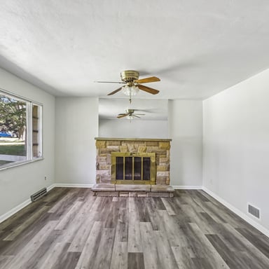 Property photo 3 of 4071 Carondelet Dr