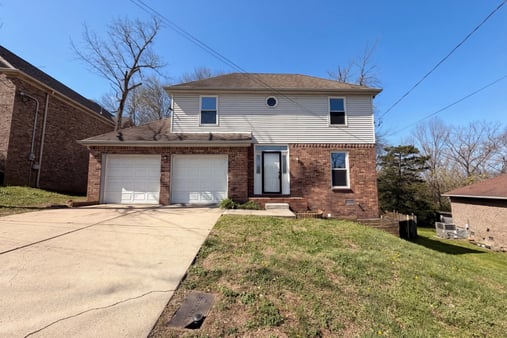 Photo 1 of 21 of 2976 Claymille Blvd, Nashville, TN