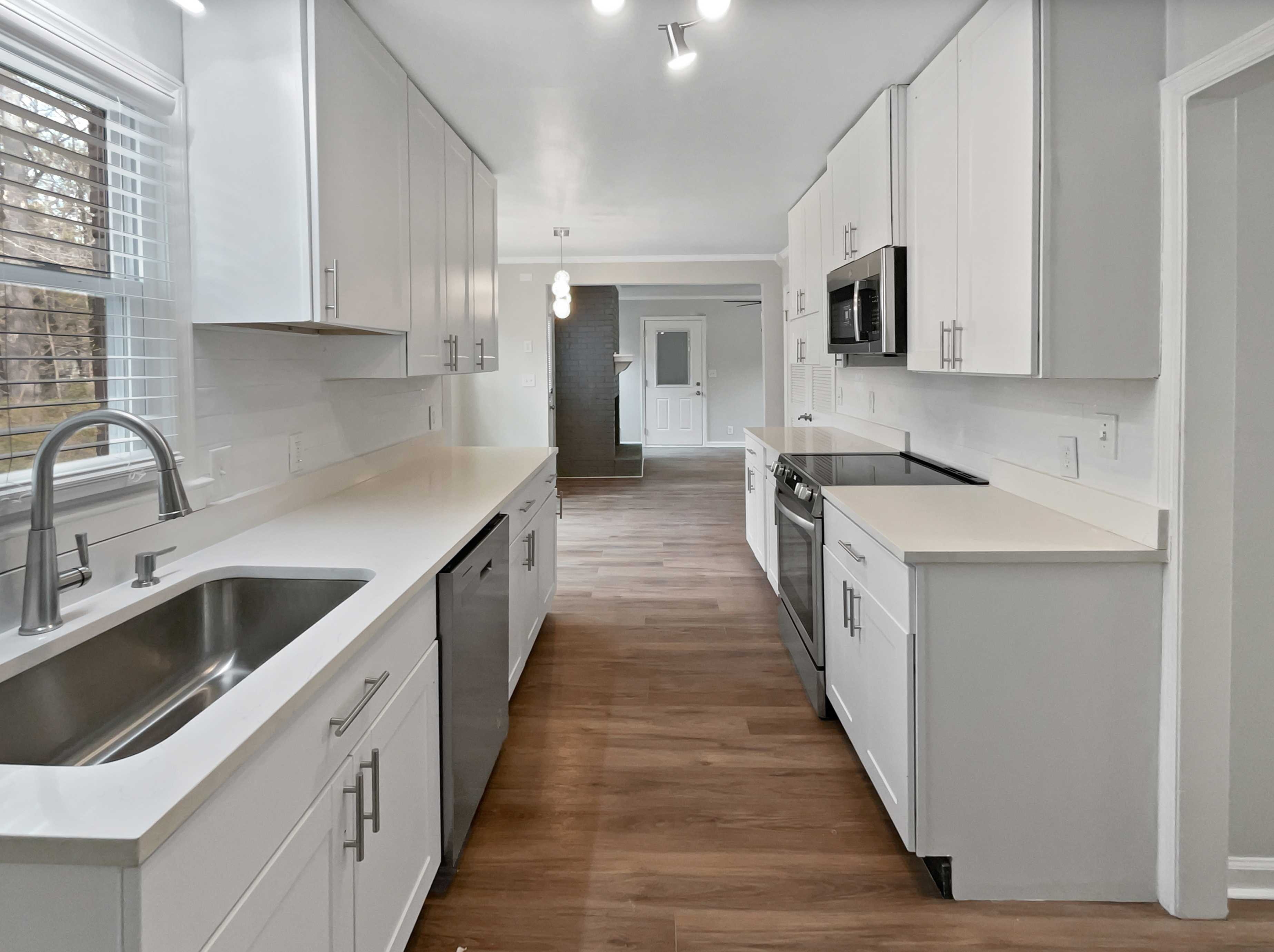 Photo 6 of 37 of 6390 E Stubbs Rd, Atlanta, GA