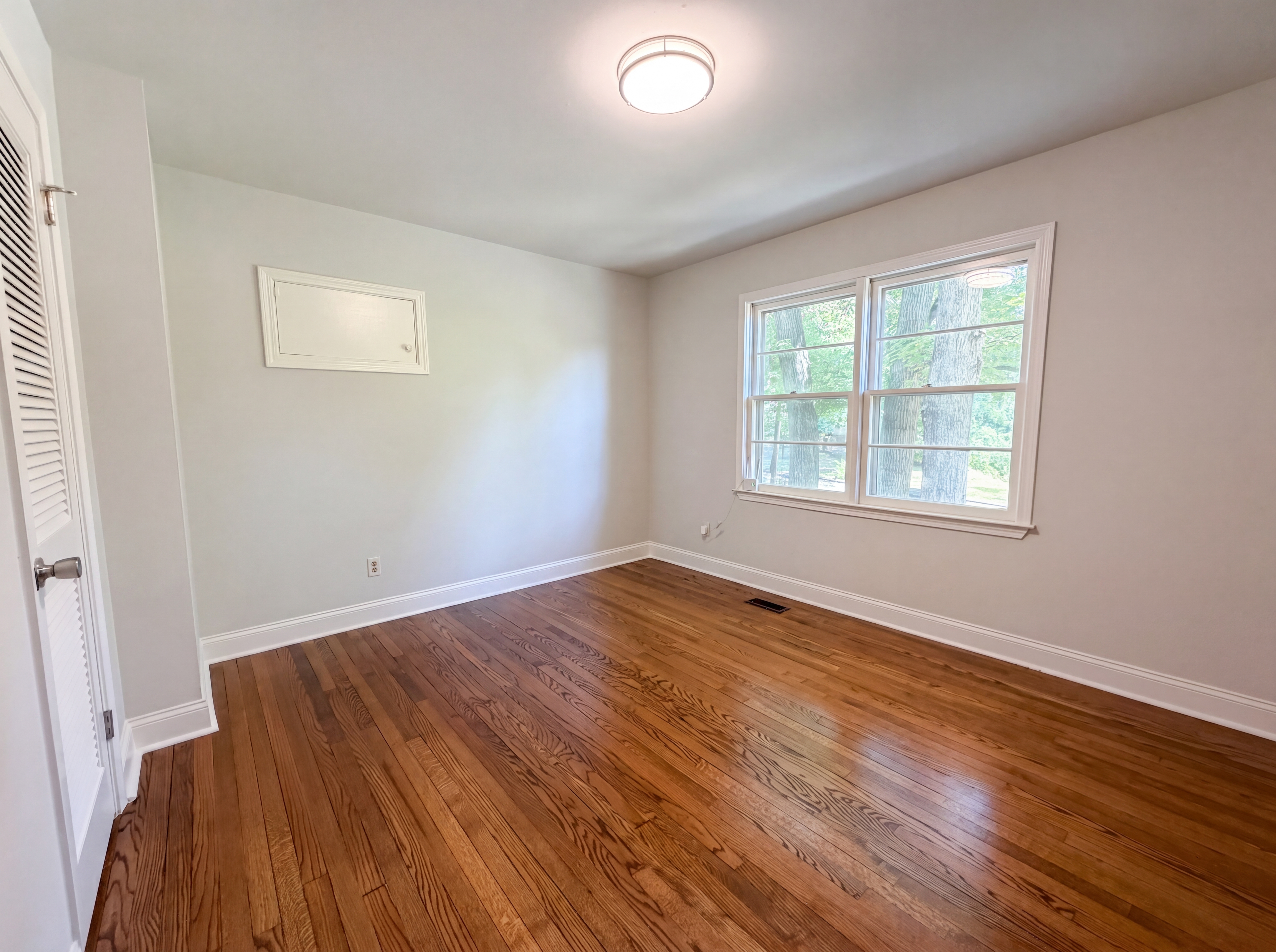 Photo 4 of 19 of 1438 Buckingham Ave, Gastonia, NC