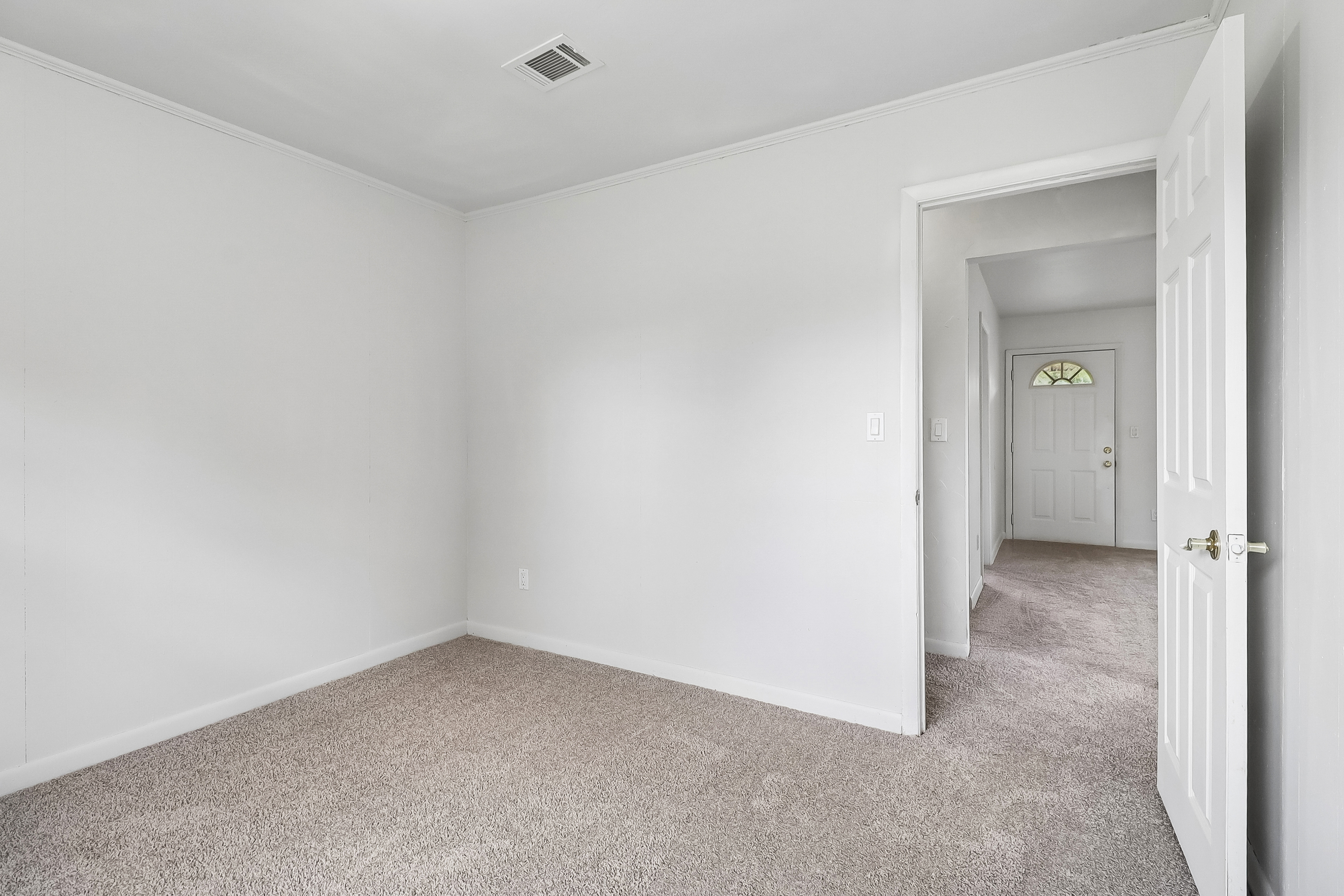Photo 19 of 27 of 2724 Glenn Hills Dr, Augusta, GA