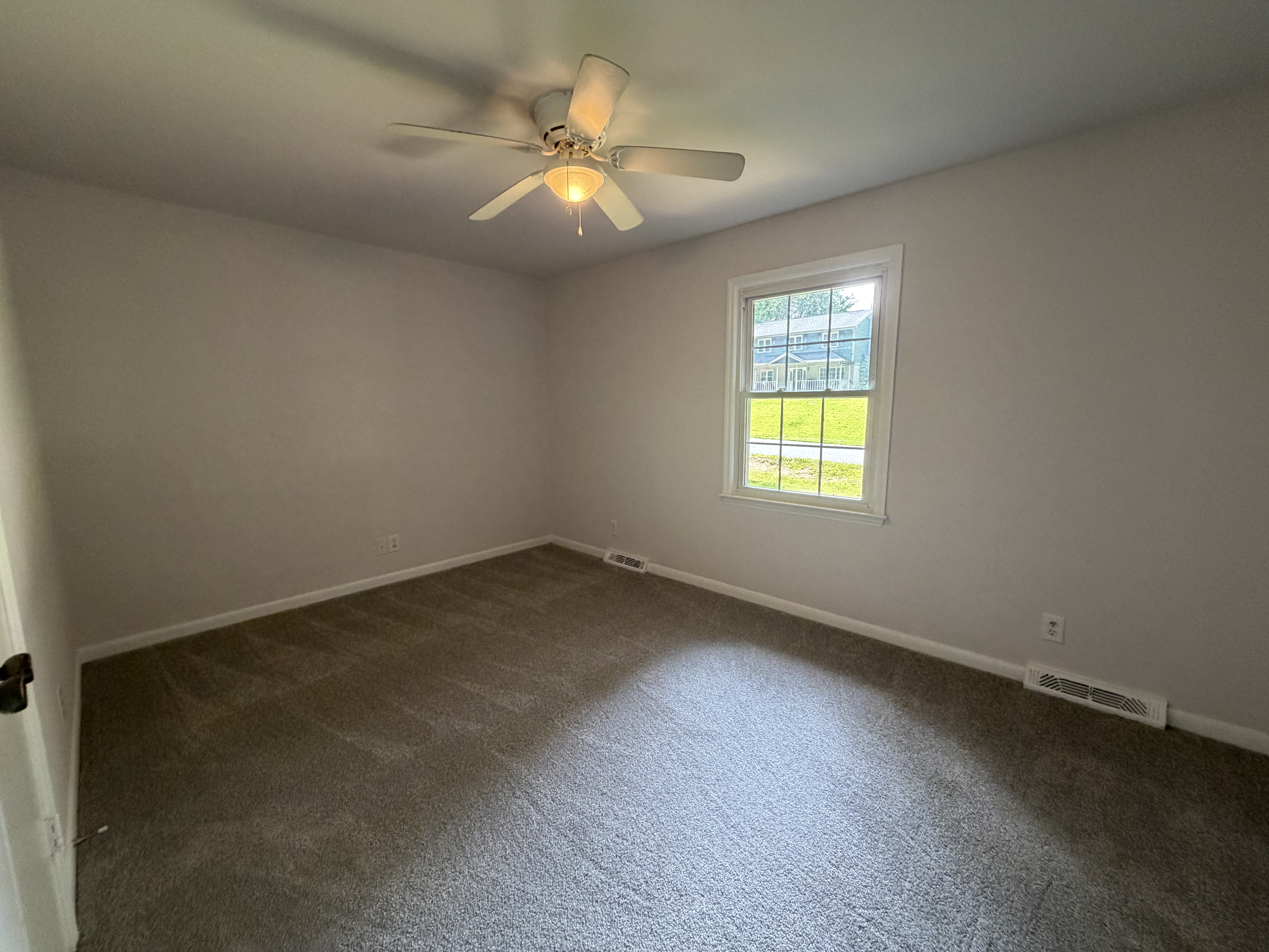 Photo 4 of 22 of 115 Redcoat Dr, Fort Mill, SC