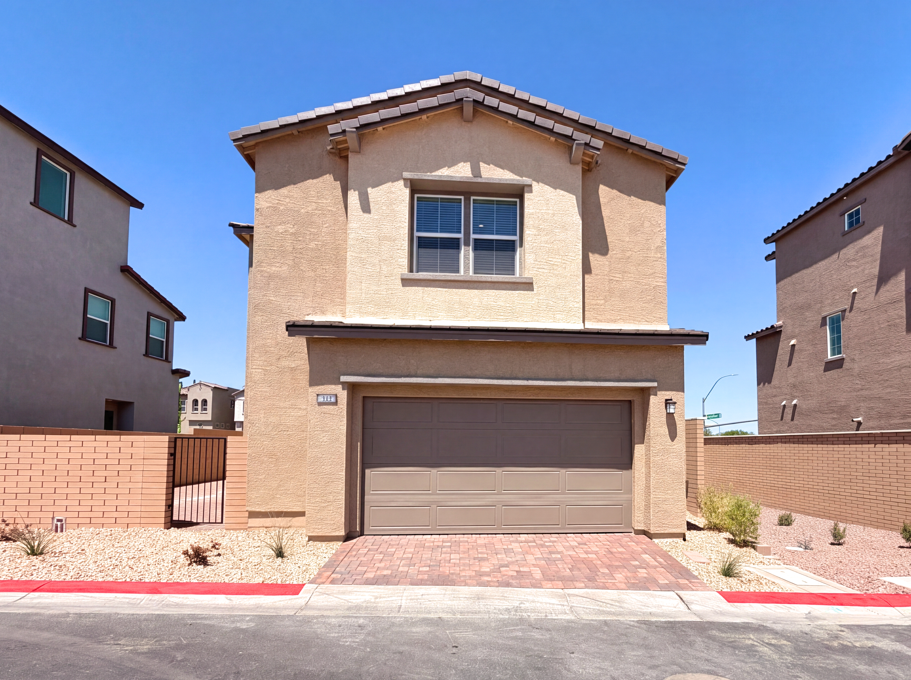 Photo 5 of 23 of 313 Crescent Glow Ln, Henderson, NV