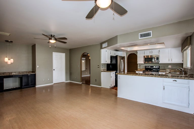 Photo 10 of 20 - 3150 W Julie Dr, Phoenix, AZ 85027