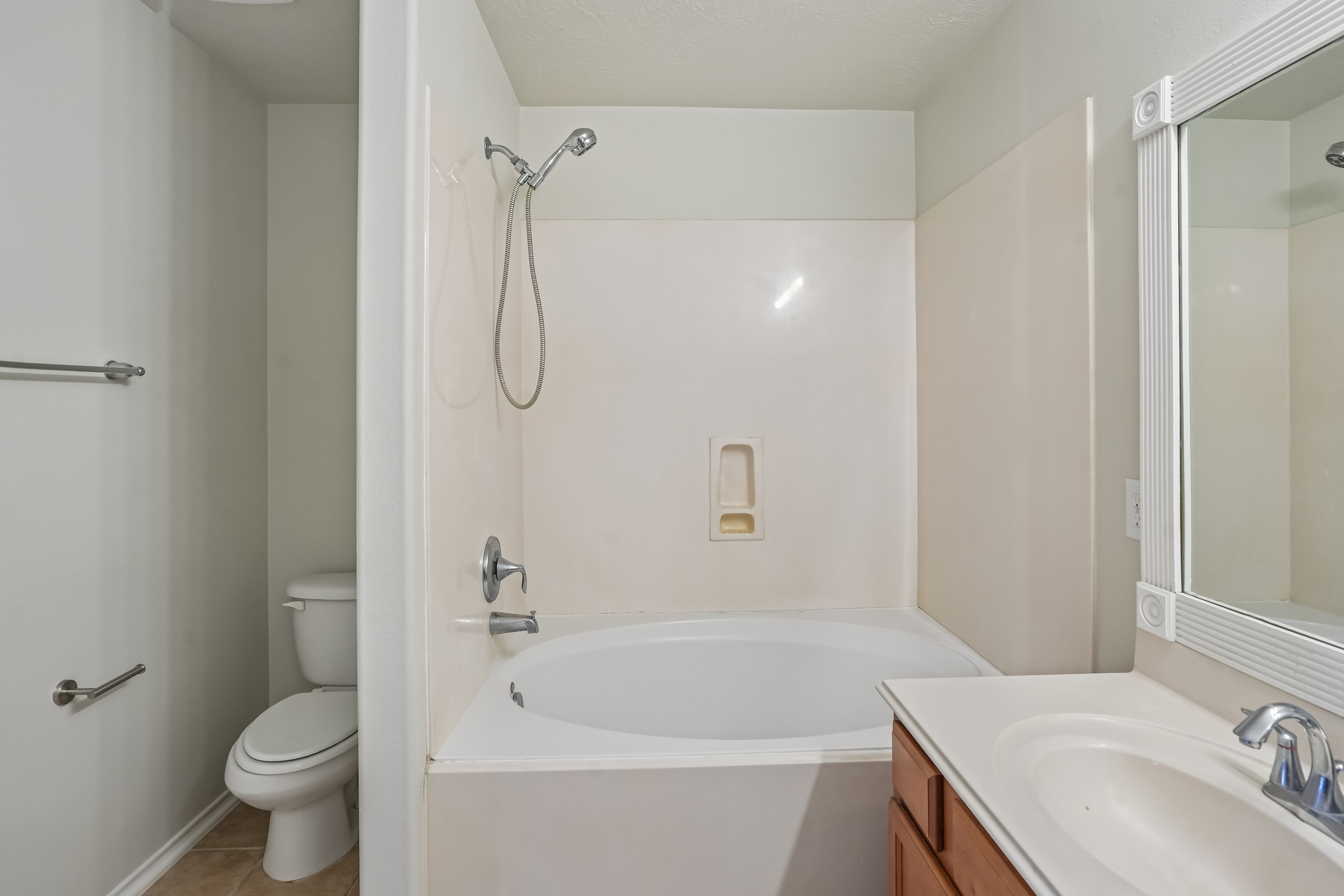 Photo 26 of 37 of 10710 Laurelton Ct, Humble, TX