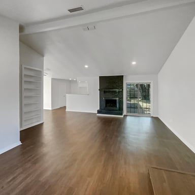 Property photo 3 of 1426 Whiteoak Dr