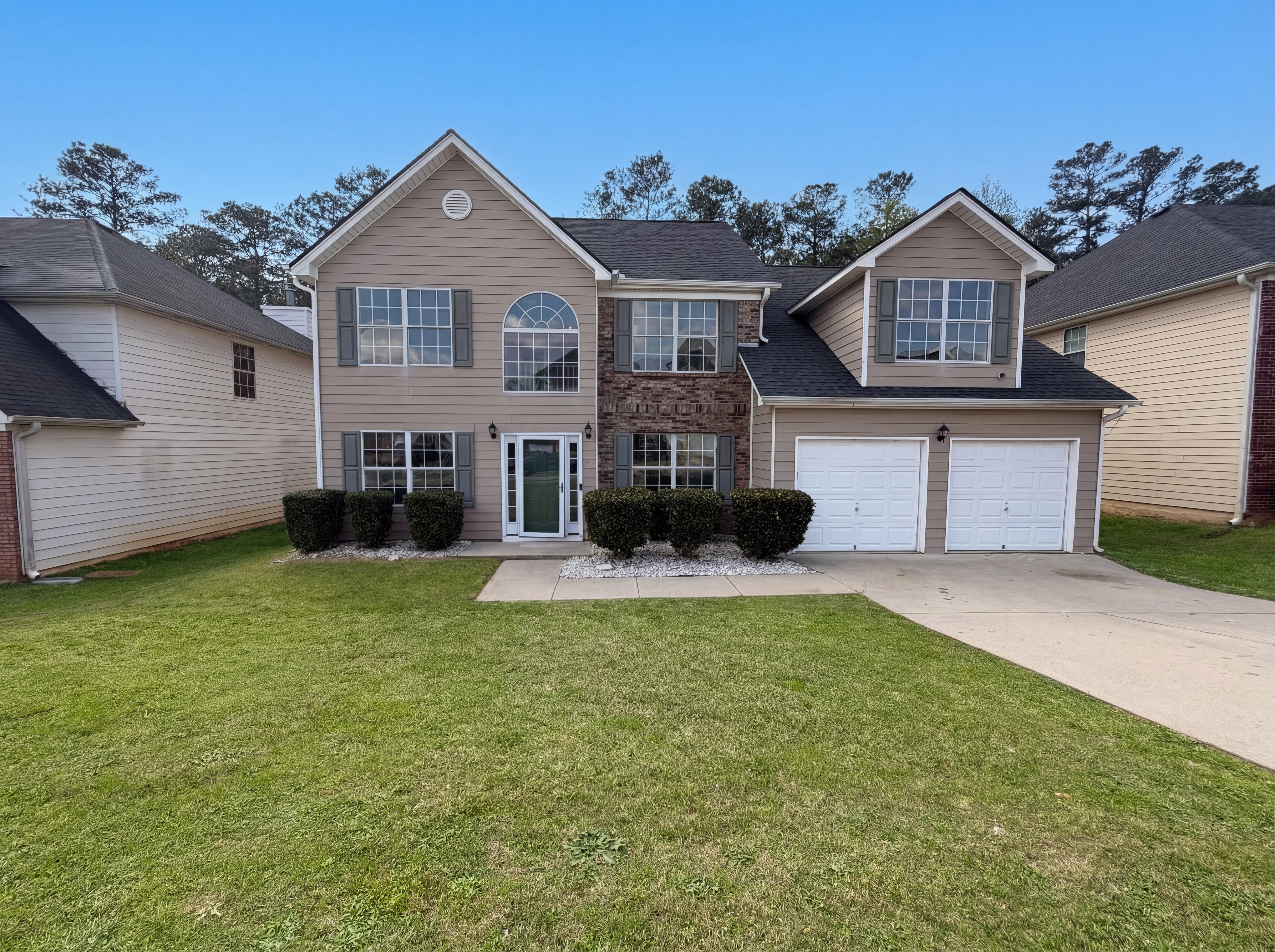Photo 6 of 28 of 6497 Snowden Dr, Atlanta, GA