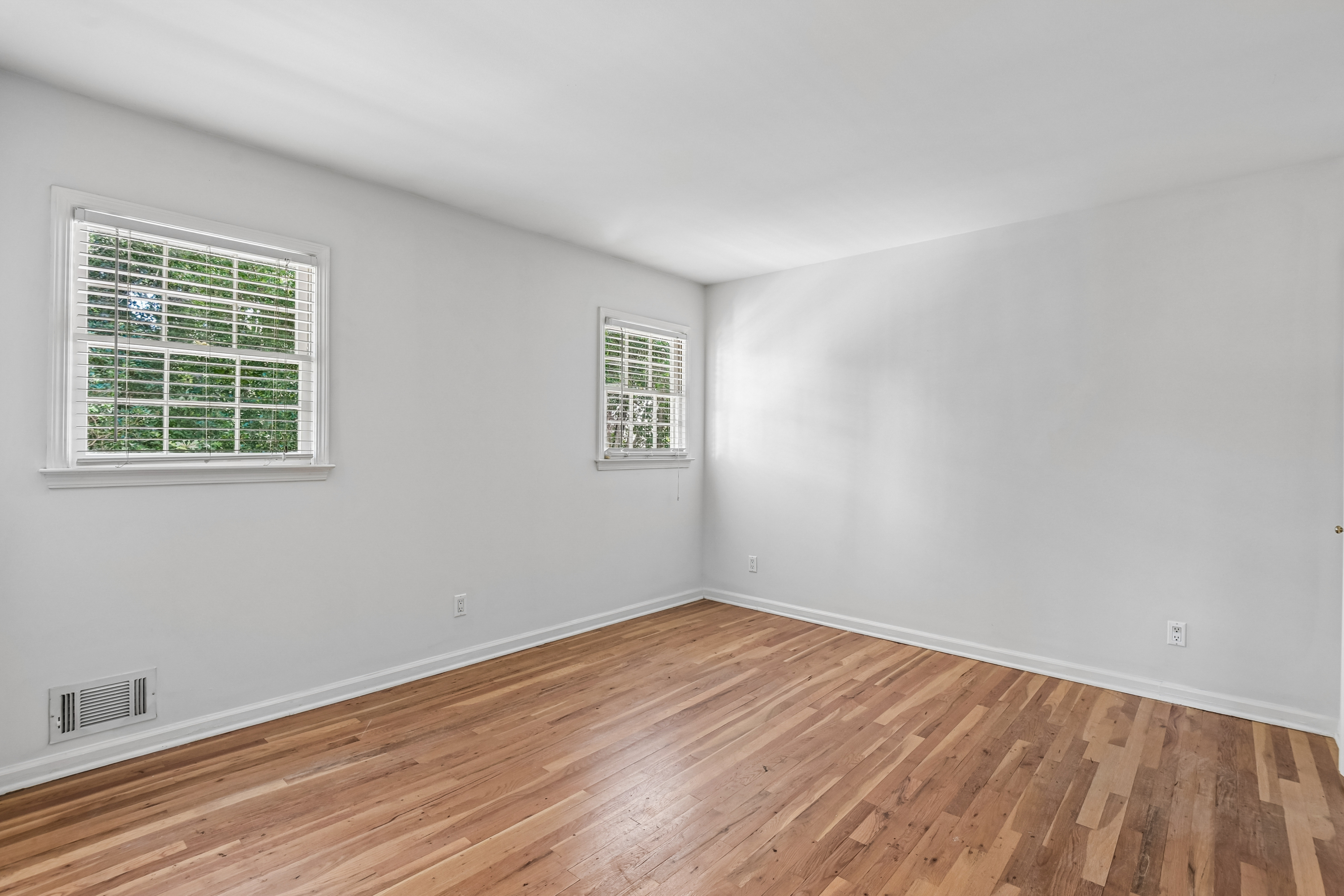 Photo 23 of 30 of 4256 Cranton Ct NE, Brookhaven, GA