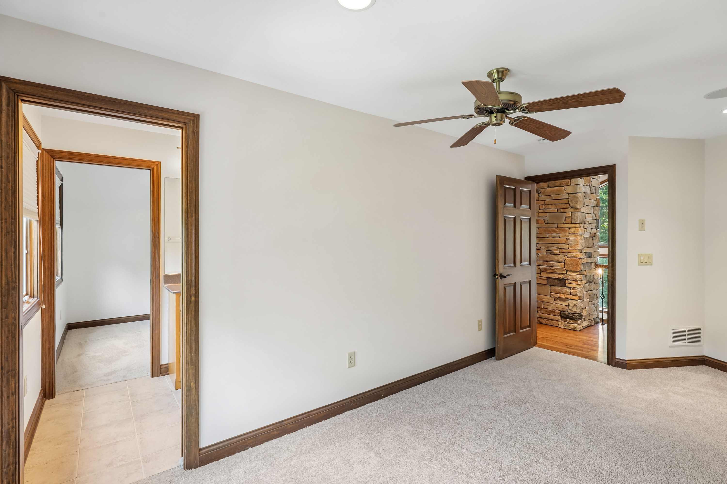 Photo 36 of 55 of 1100 Bridle Rdg, New Richmond, OH