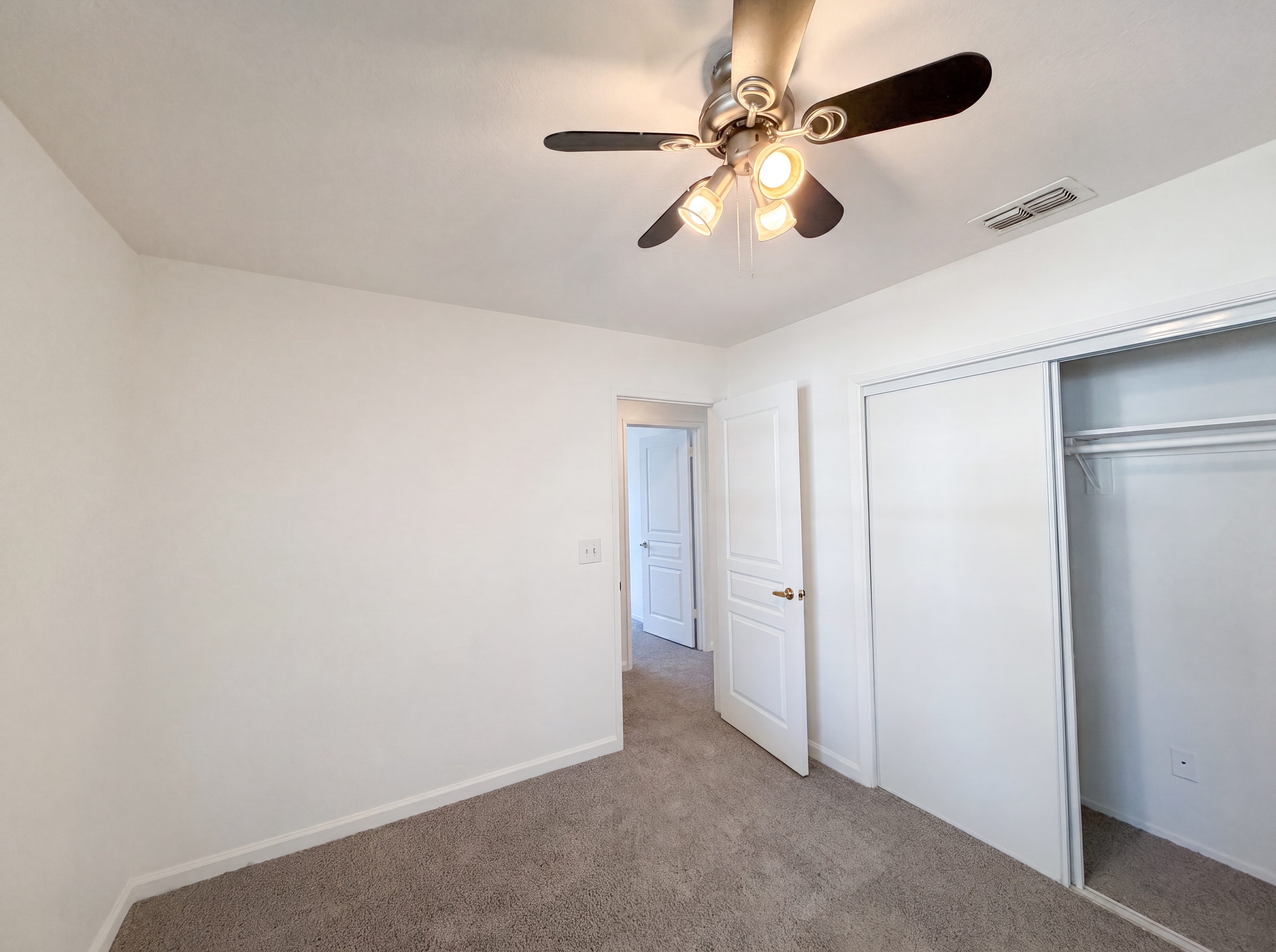 Photo 16 of 35 of 8027 Montevina Dr, Sacramento, CA