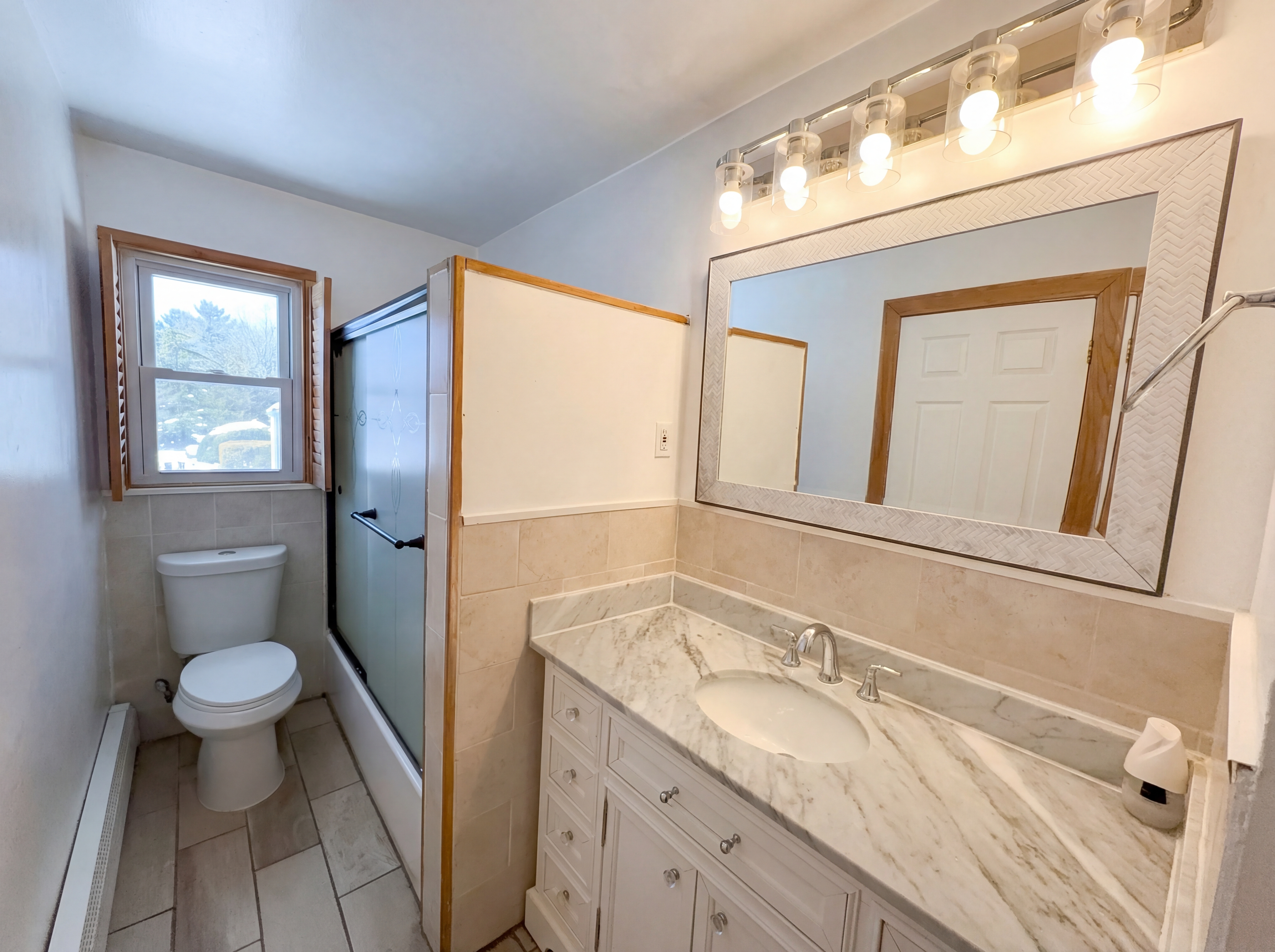 Photo 15 of 31 of 2622 Cleveland Ave, Township Of Washington, NJ