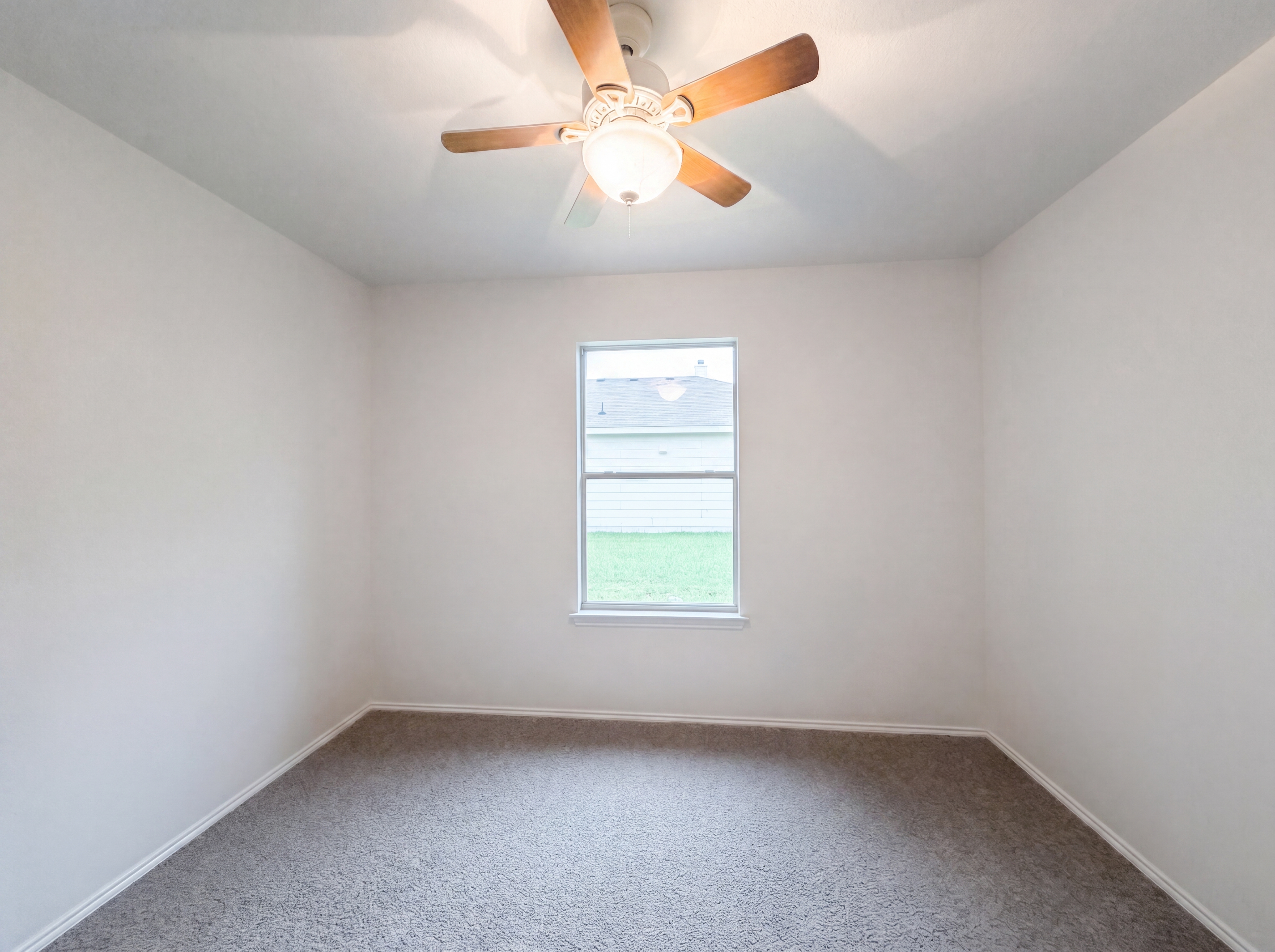 Photo 12 of 16 of 413 E Vega Ln, Killeen, TX
