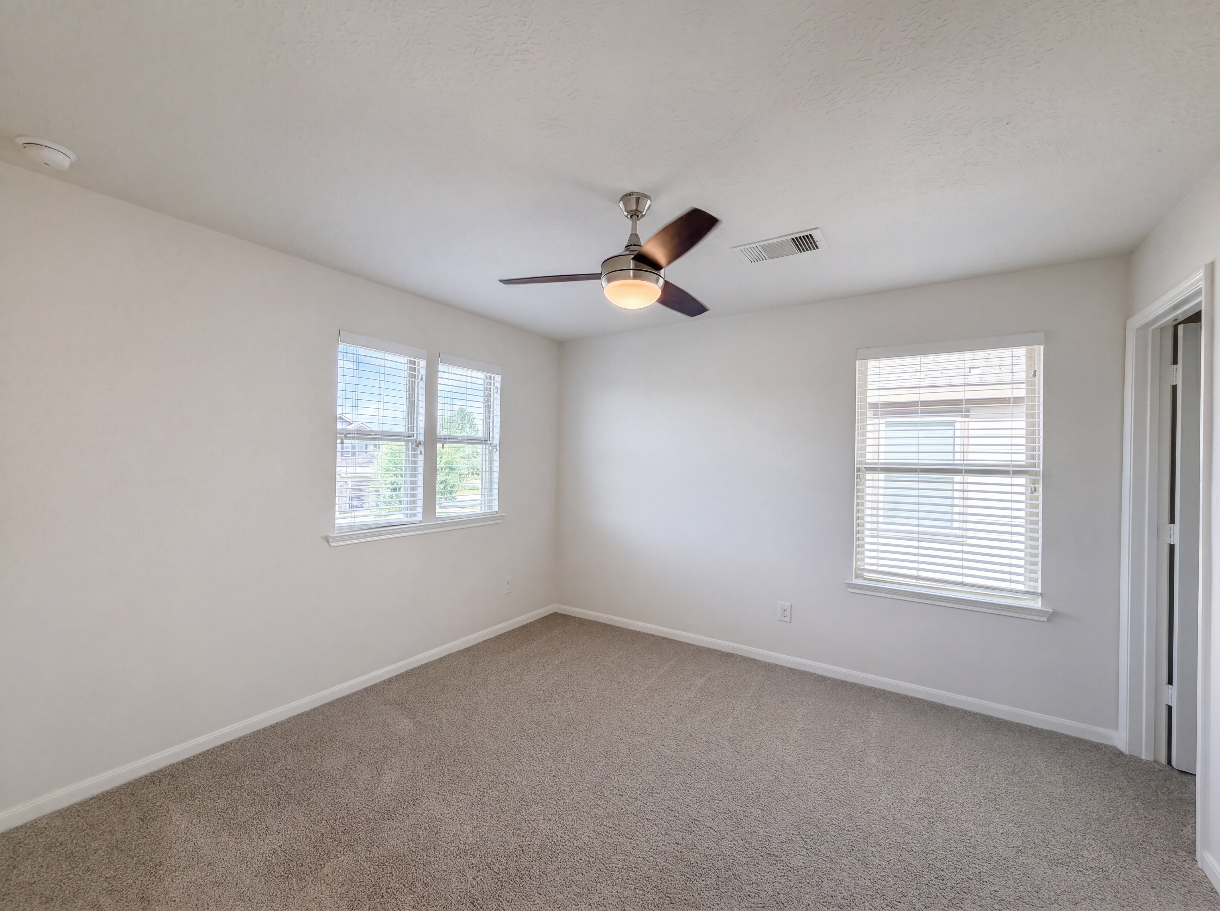 Photo 16 of 26 of 19022 Tower Rose Ct, Katy, TX