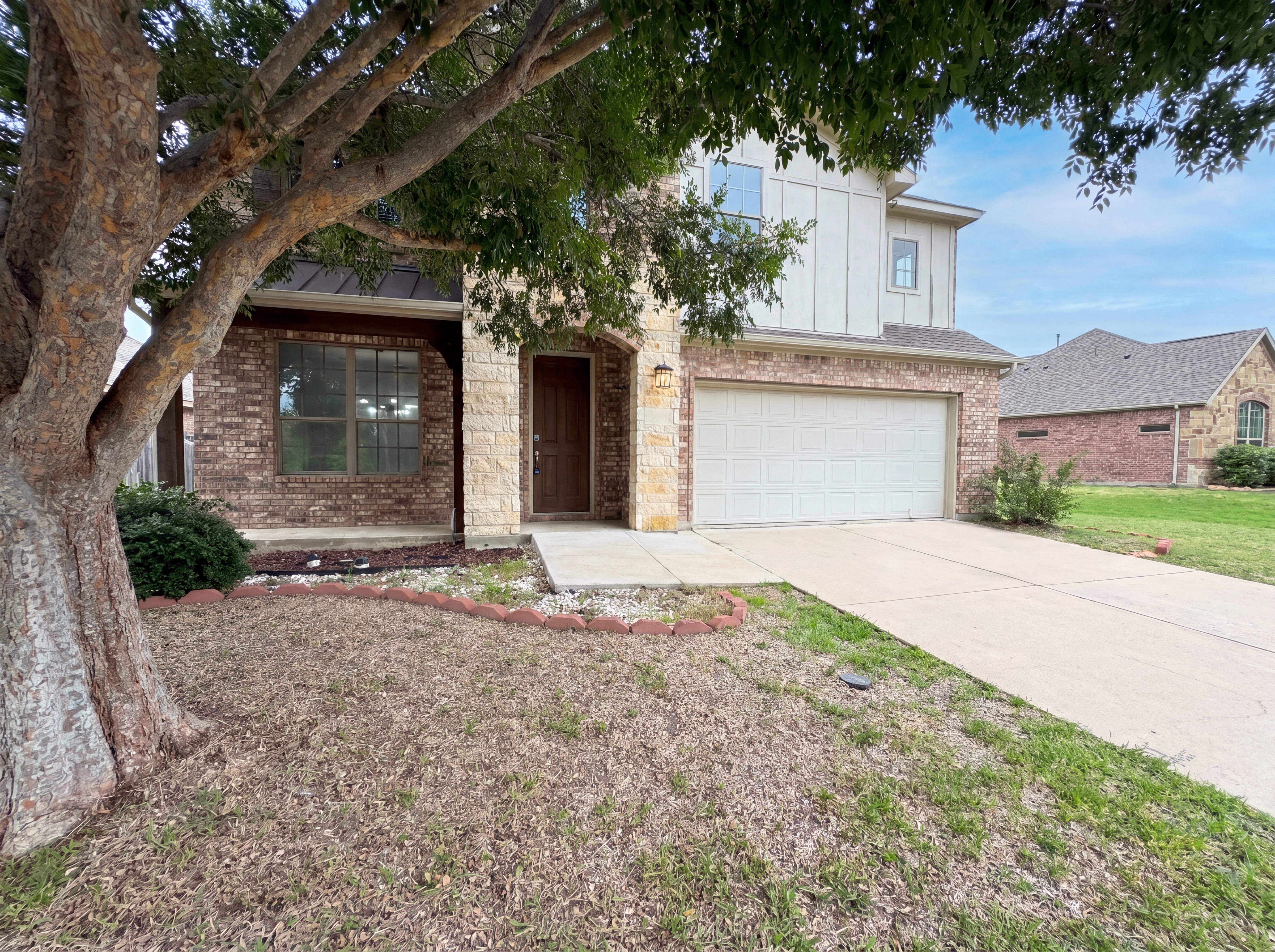 Photo 16 of 18 of 1501 Martin Creek Dr, Little Elm, TX