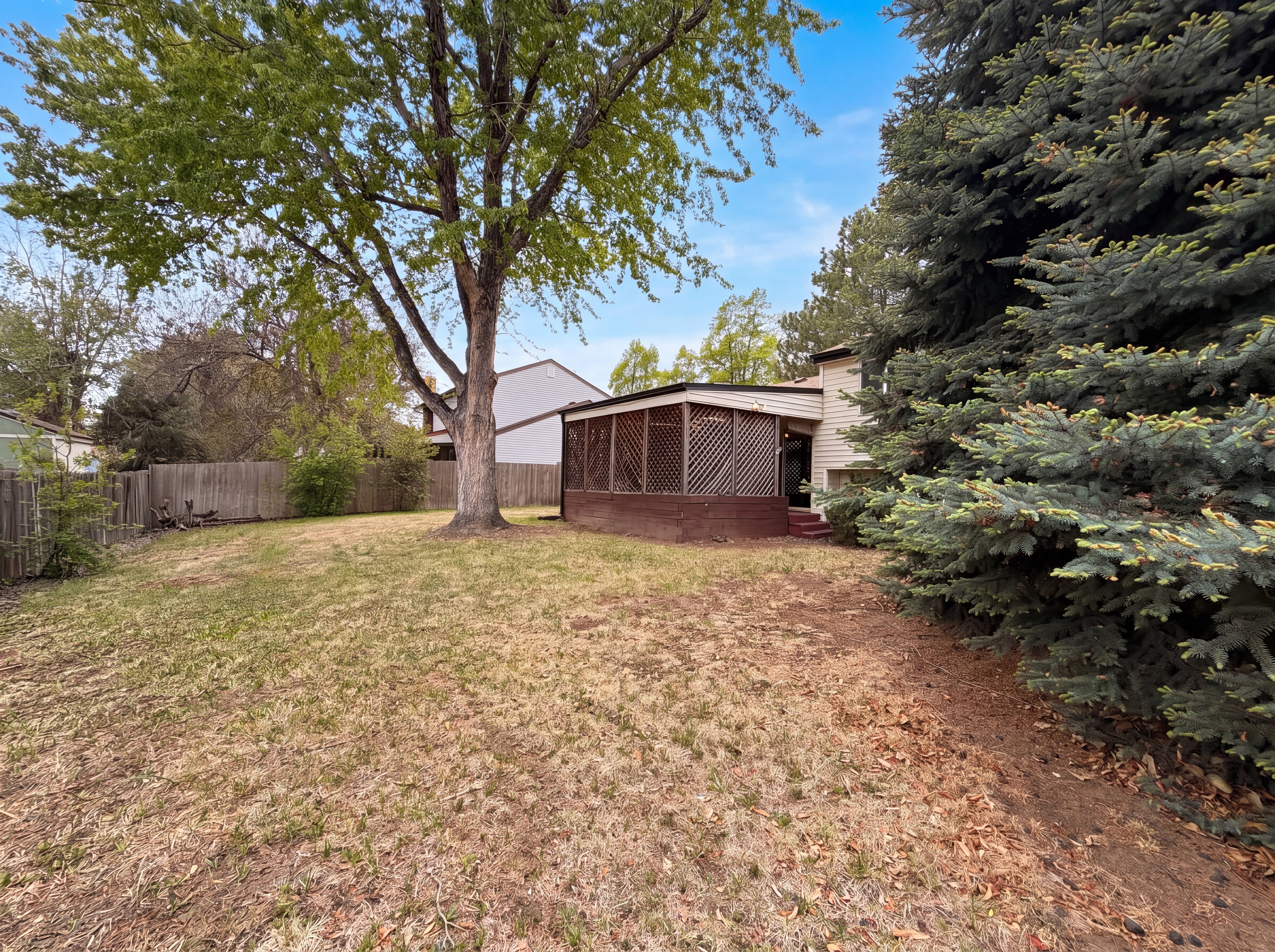 Photo 32 of 42 of 2114 S Eagle Ct, Aurora, CO