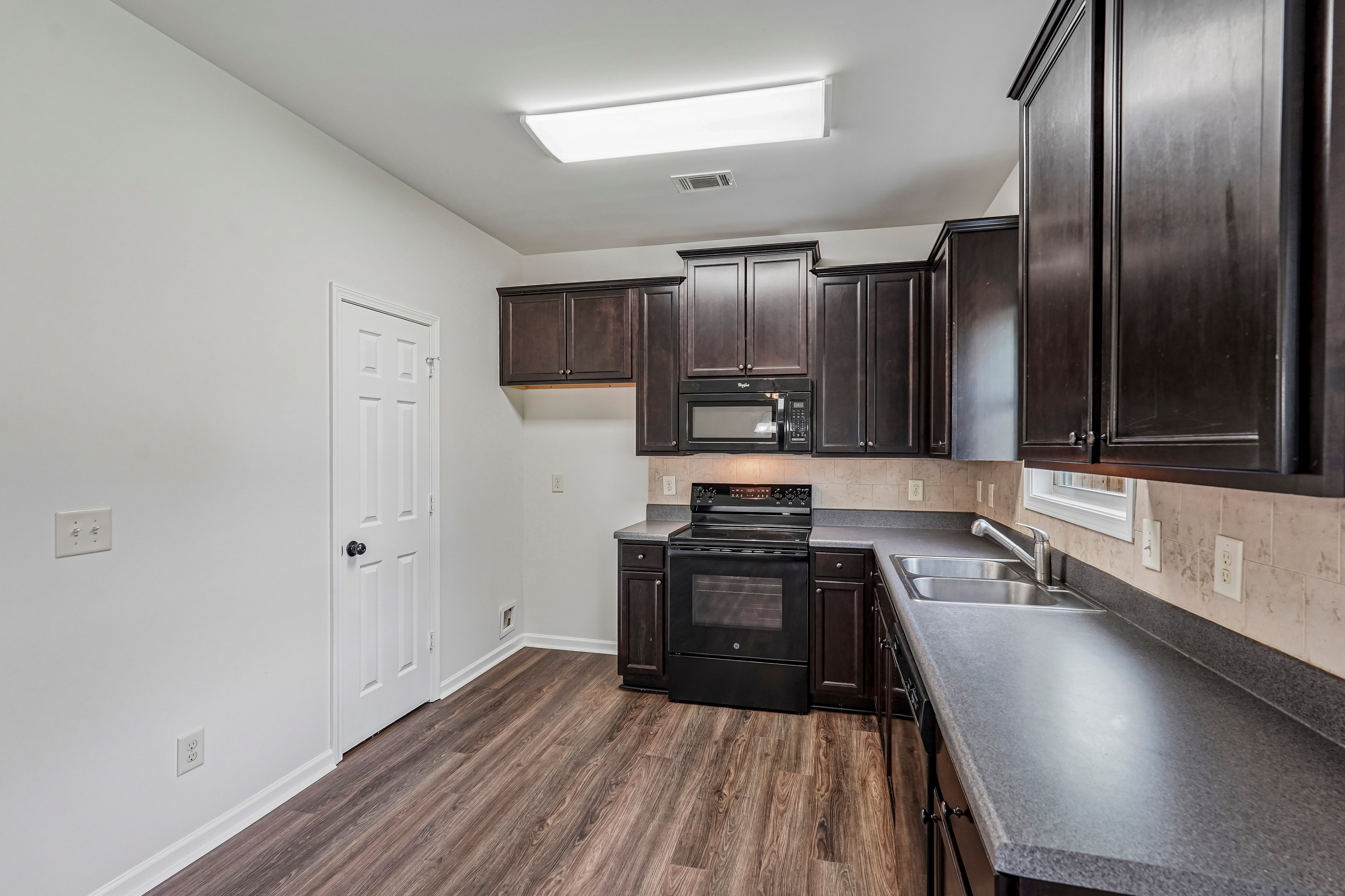 Photo 6 of 46 of 1151 Glenwyck Dr, Braselton, GA