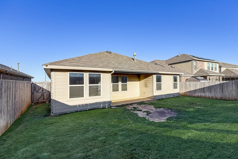 Photo 7 of 36 - 14541 Serrano Ridge Rd, Haslet, TX 76052