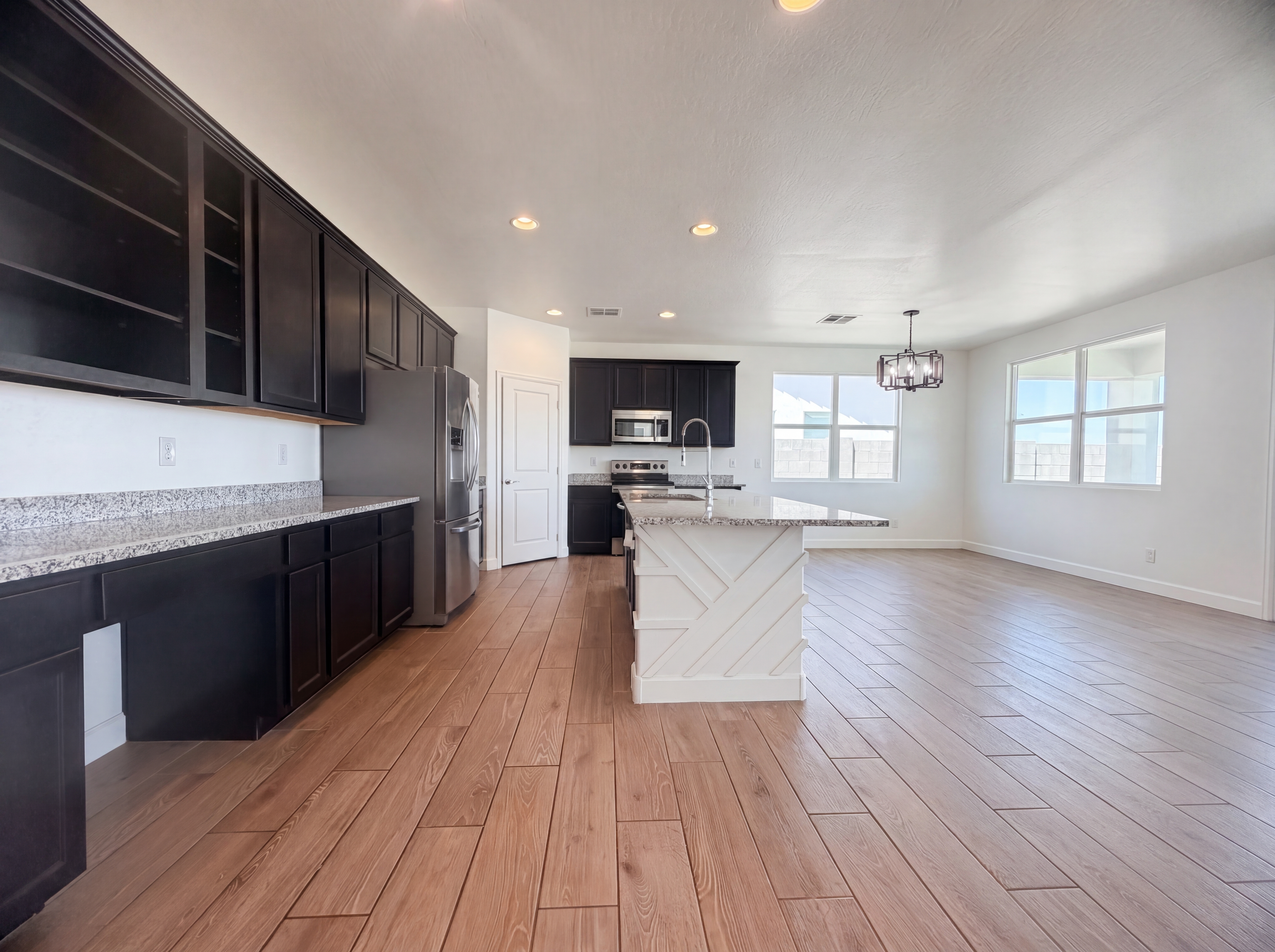 Photo 2 of 21 of 37647 N Bentgrass Rd, San Tan Valley, AZ