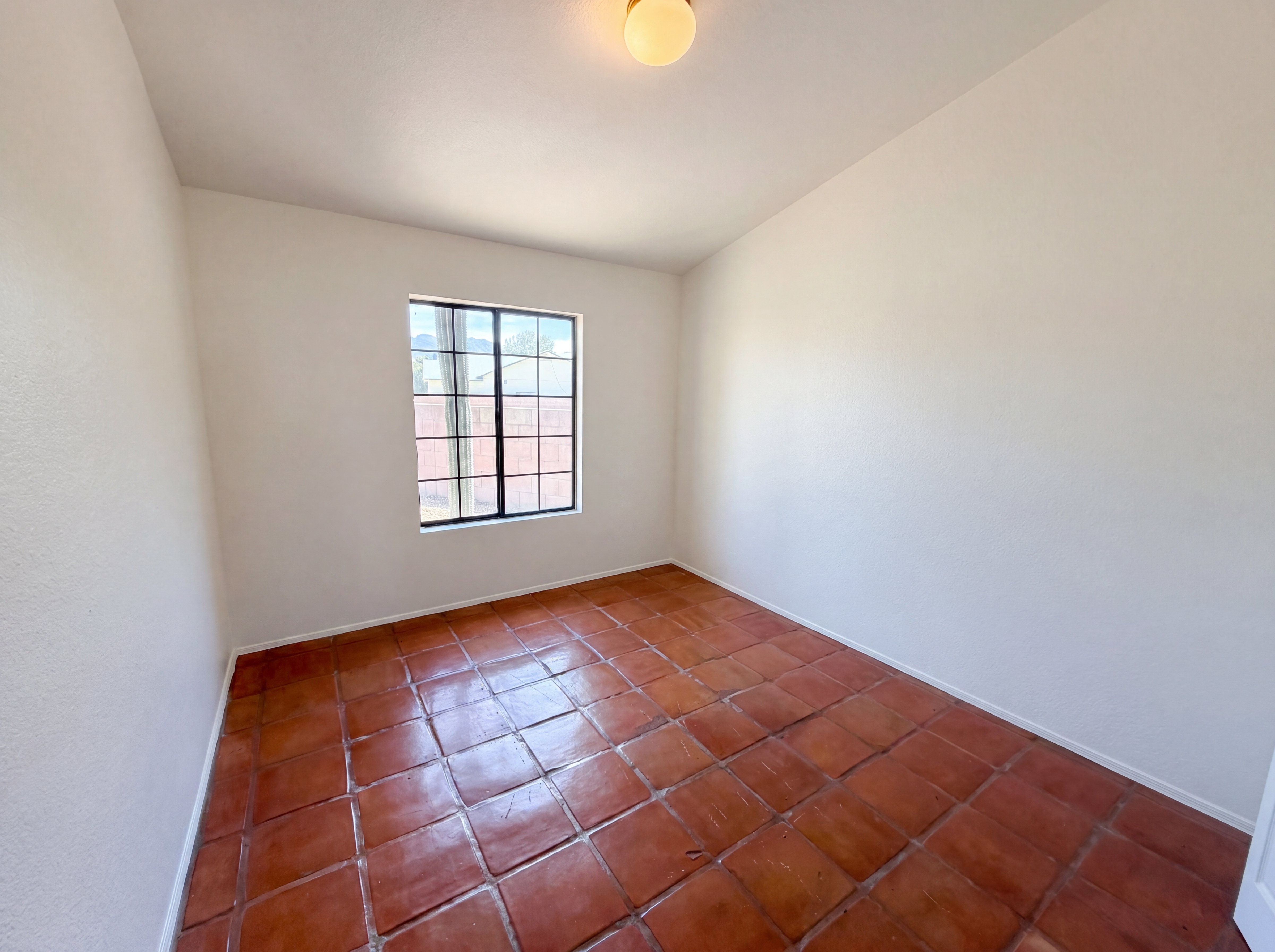 Photo 12 of 21 of 9625 N Broadmede St, Tucson, AZ