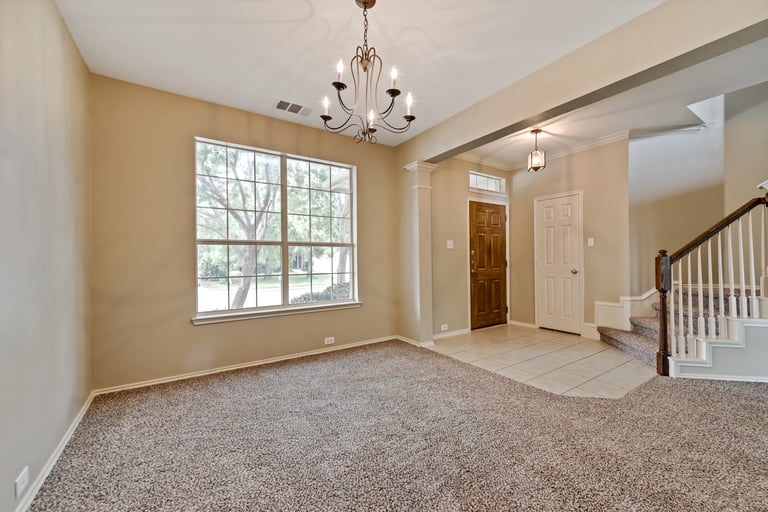 Photo 16 of 27 - 6808 Oak Falls Dr, McKinney, TX 75070