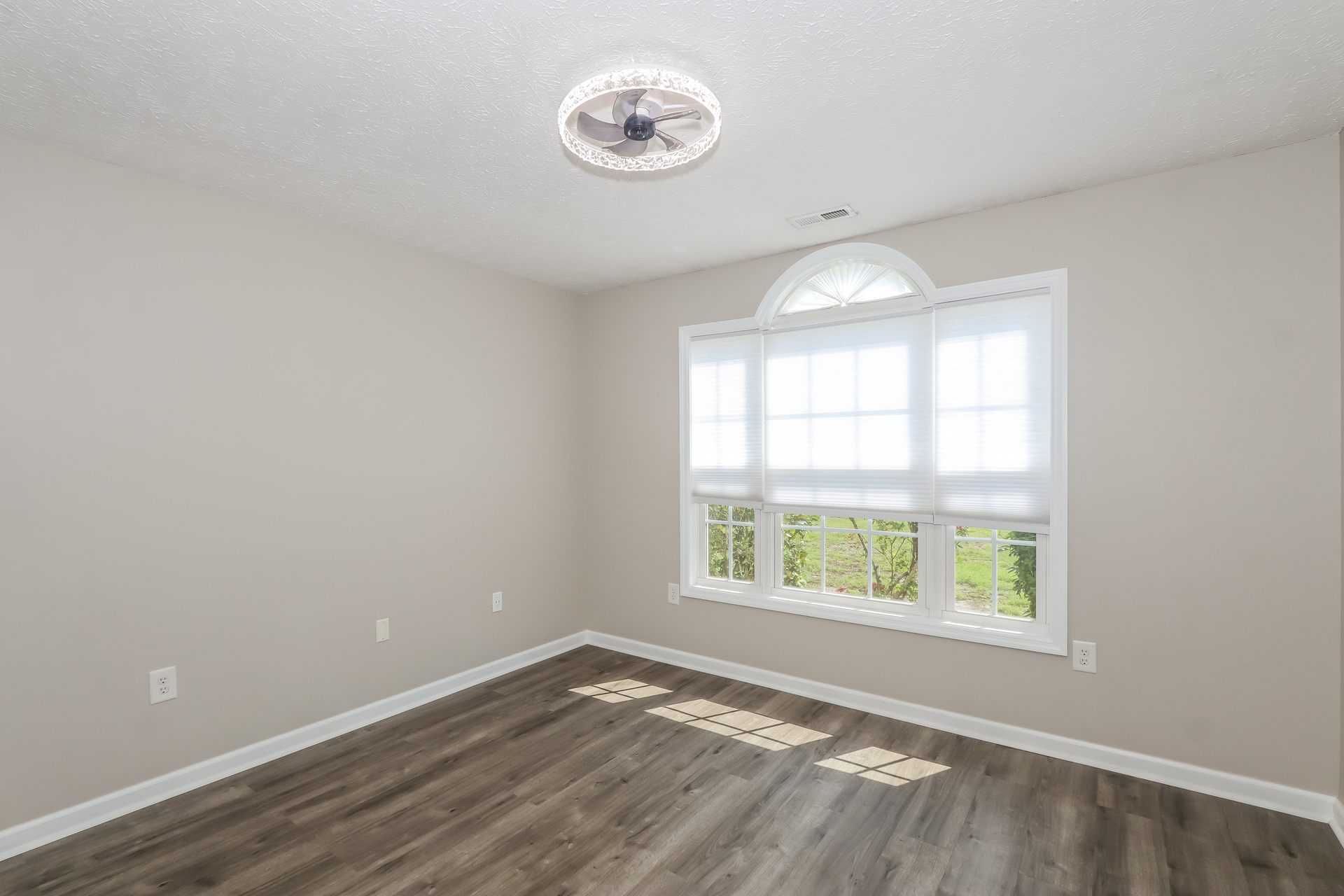 Photo 15 of 21 of 454 Carolina Hickory St, Loris, SC