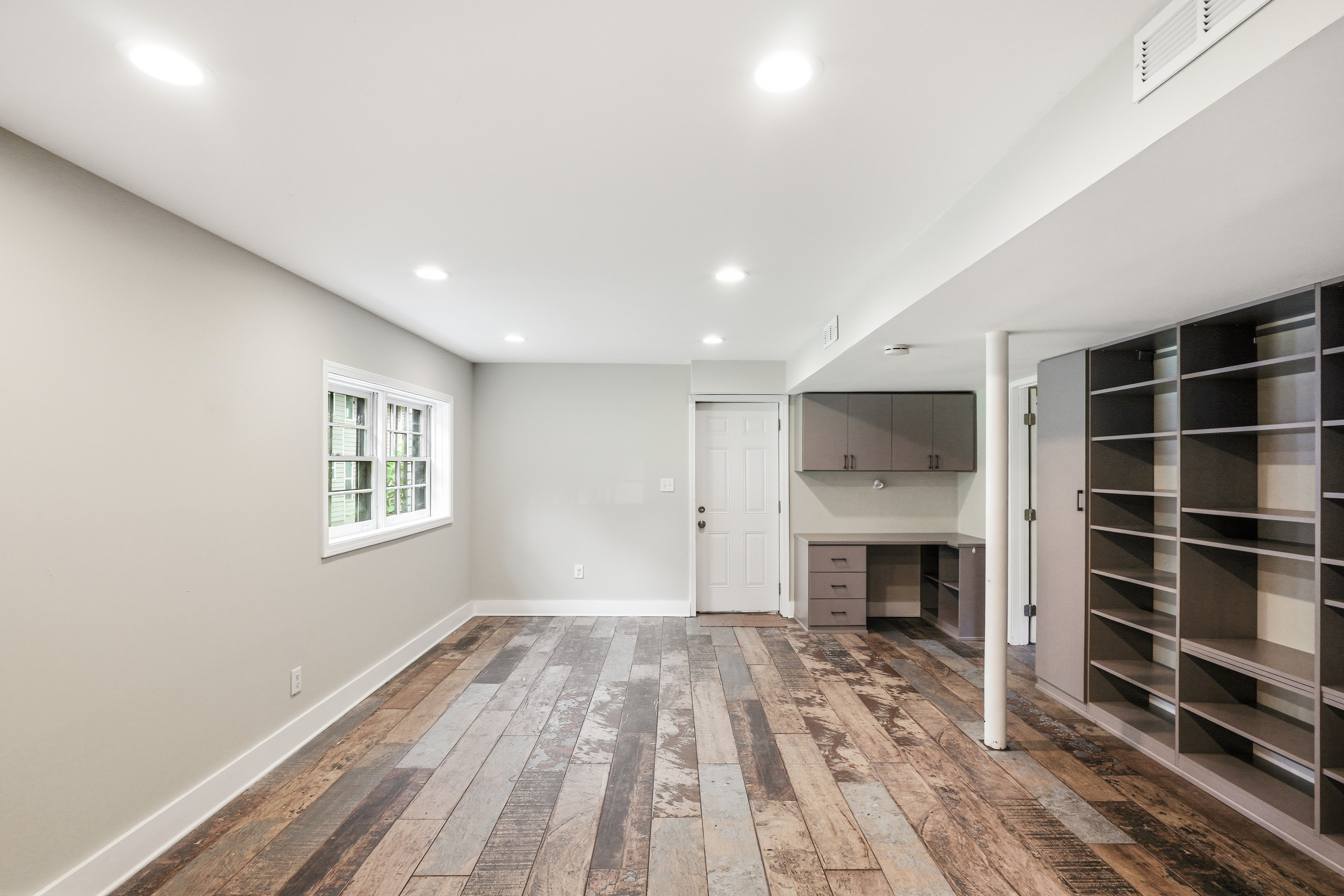 Photo 25 of 35 of 3020 Landrum Dr SW, Atlanta, GA