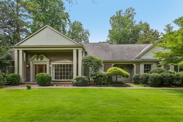 Exterior photo of 3135 Spalding Dr