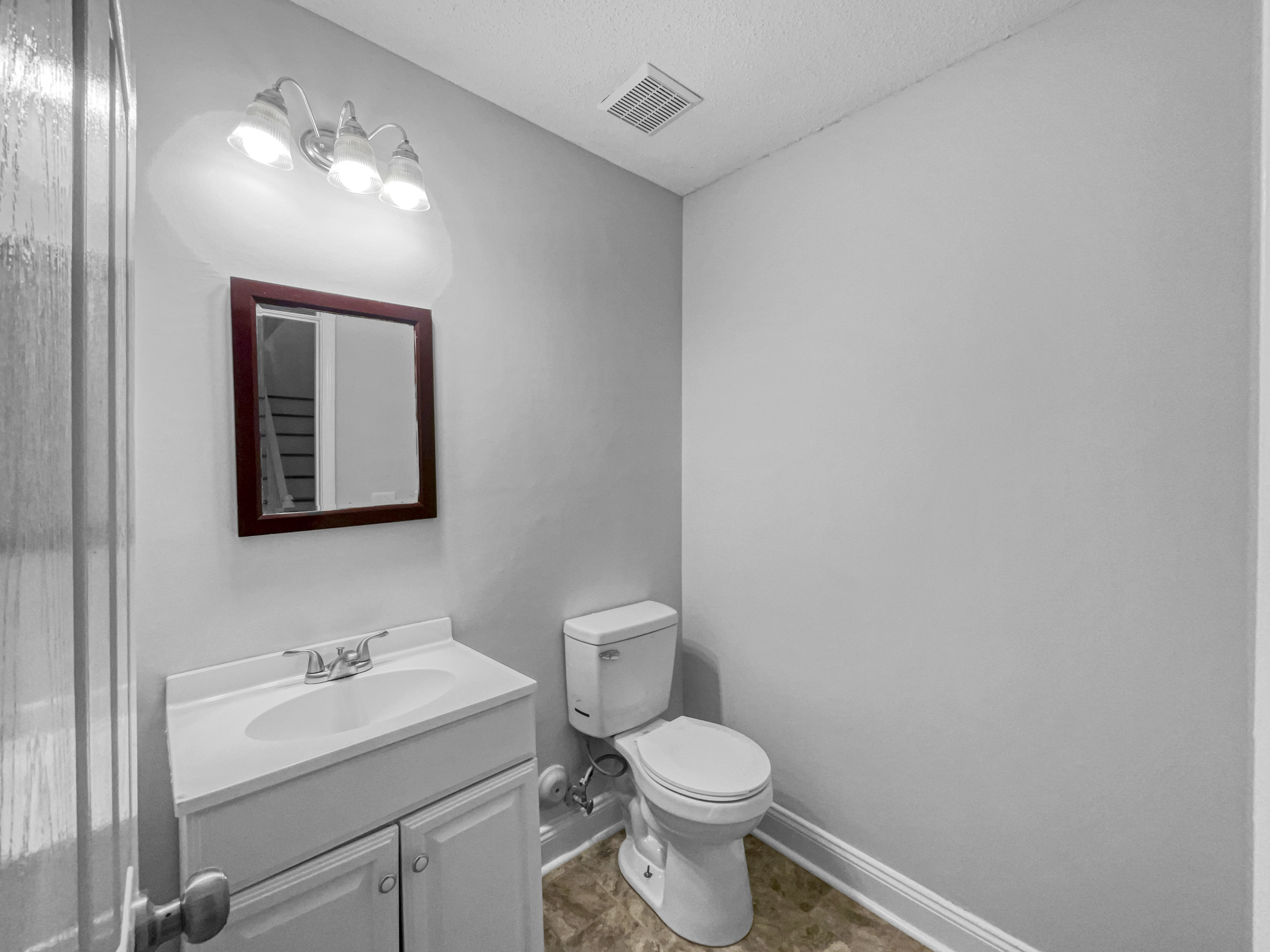 Photo 11 of 23 of 1216 Briarwood Dr, Mebane, NC