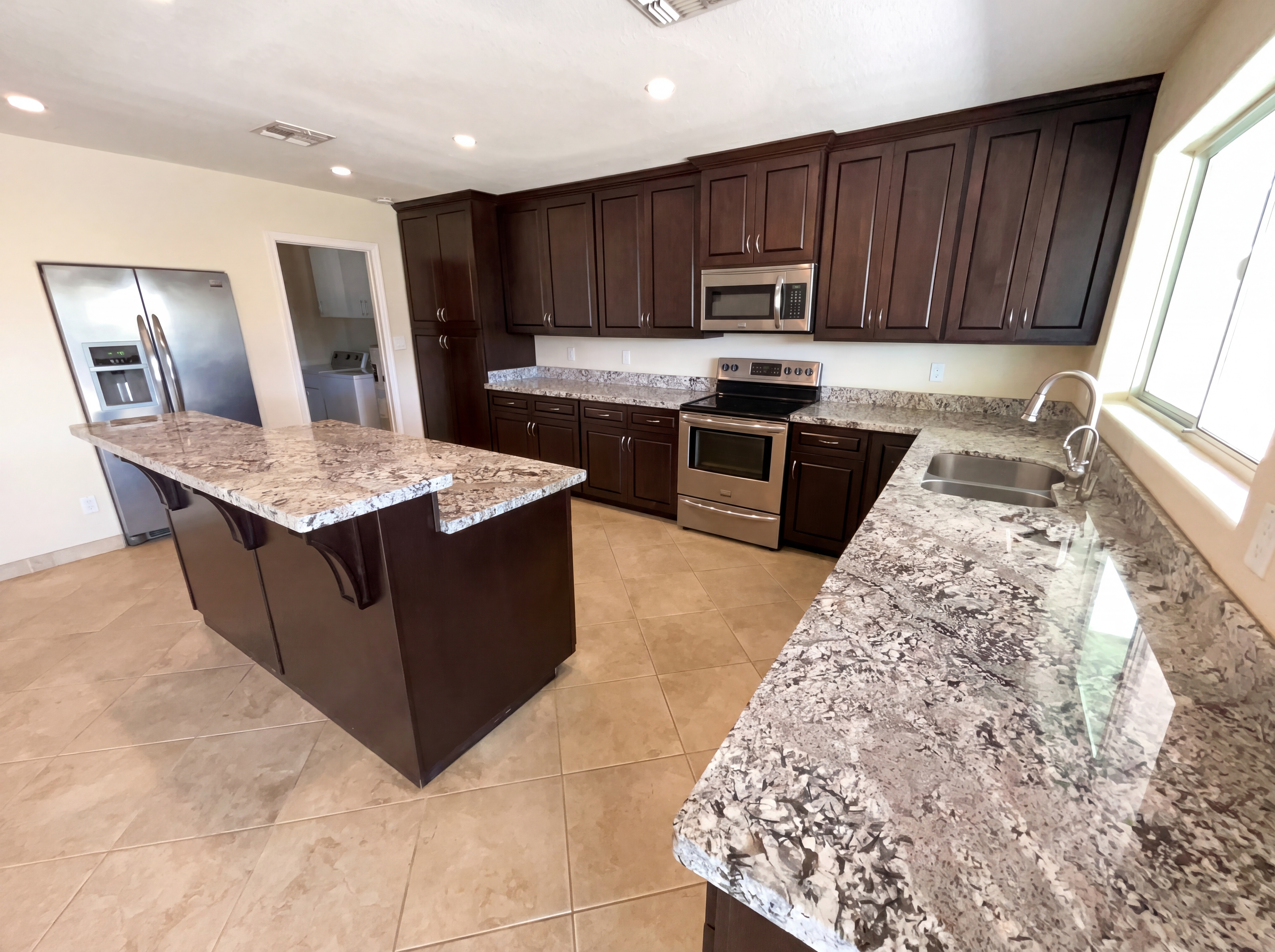 Photo 2 of 22 of 1359 S Almond Cir, Mesa, AZ