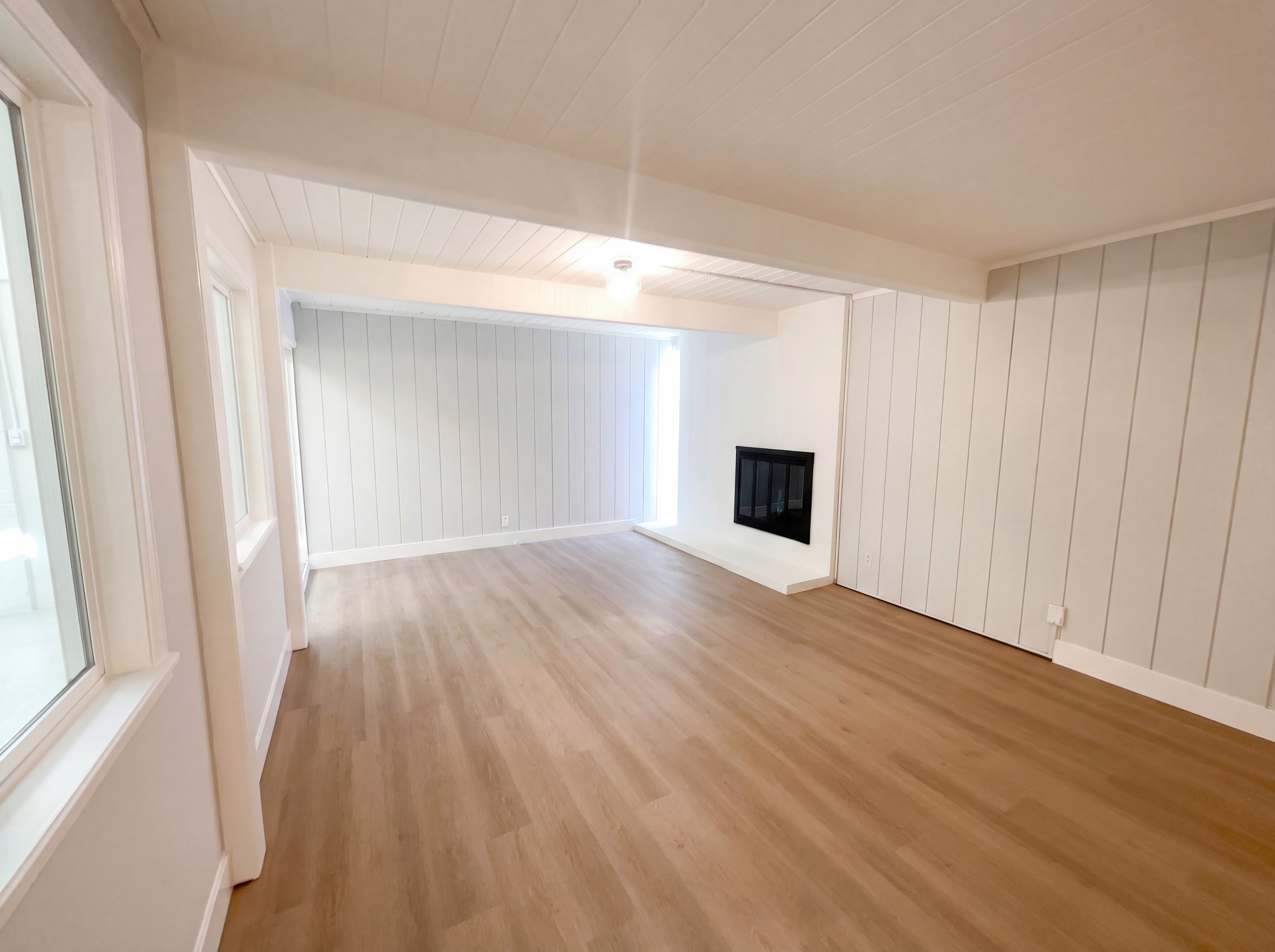 Photo 3 of 36 of 2361 Oakmont Dr, San Bruno, CA