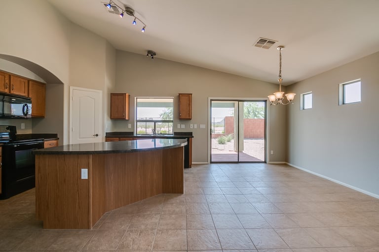 Photo 7 of 26 - 307 E Pasture Canyon Dr, San Tan Valley, AZ 85143