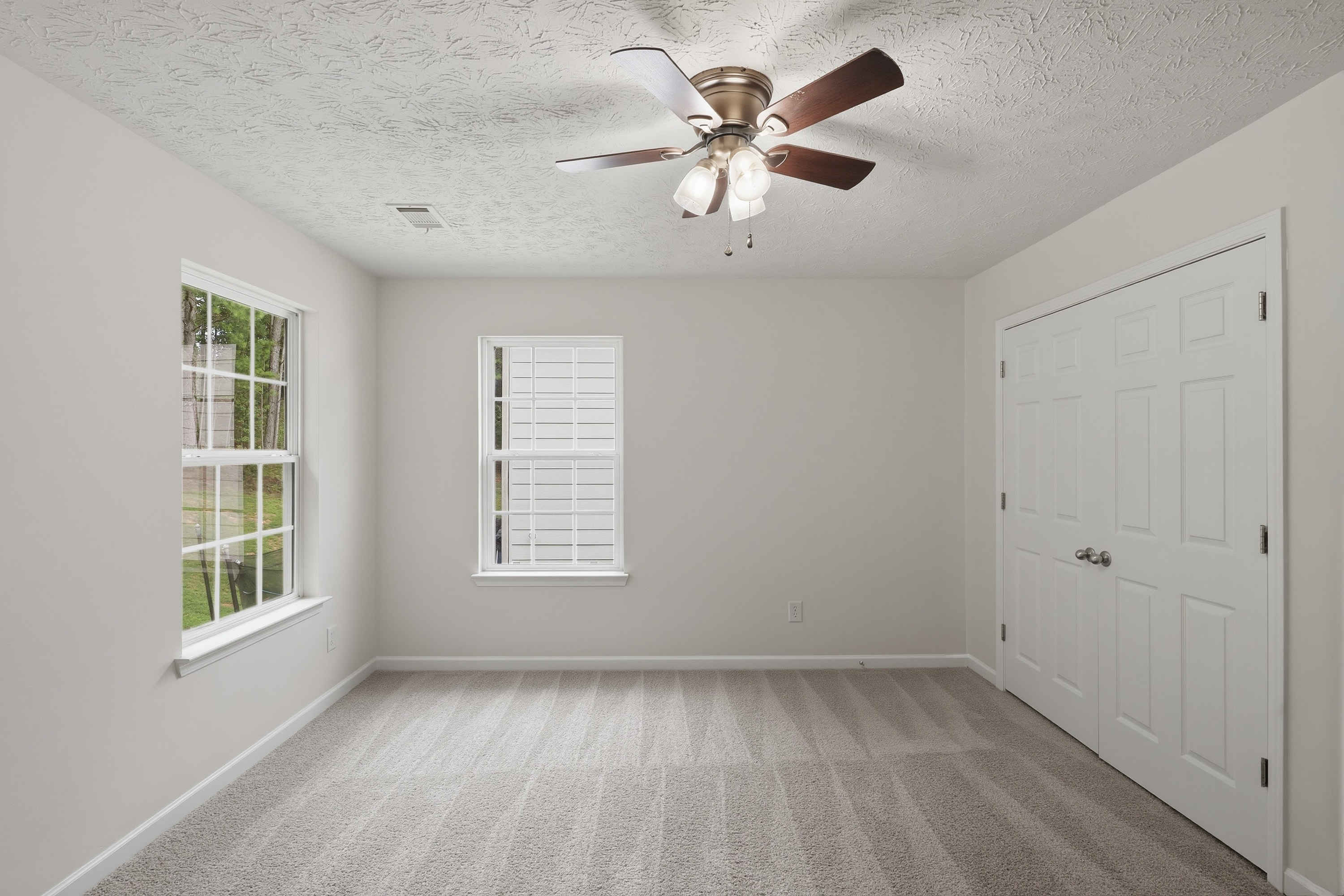 Photo 22 of 41 of 2213 Pine View Trl, Ellenwood, GA